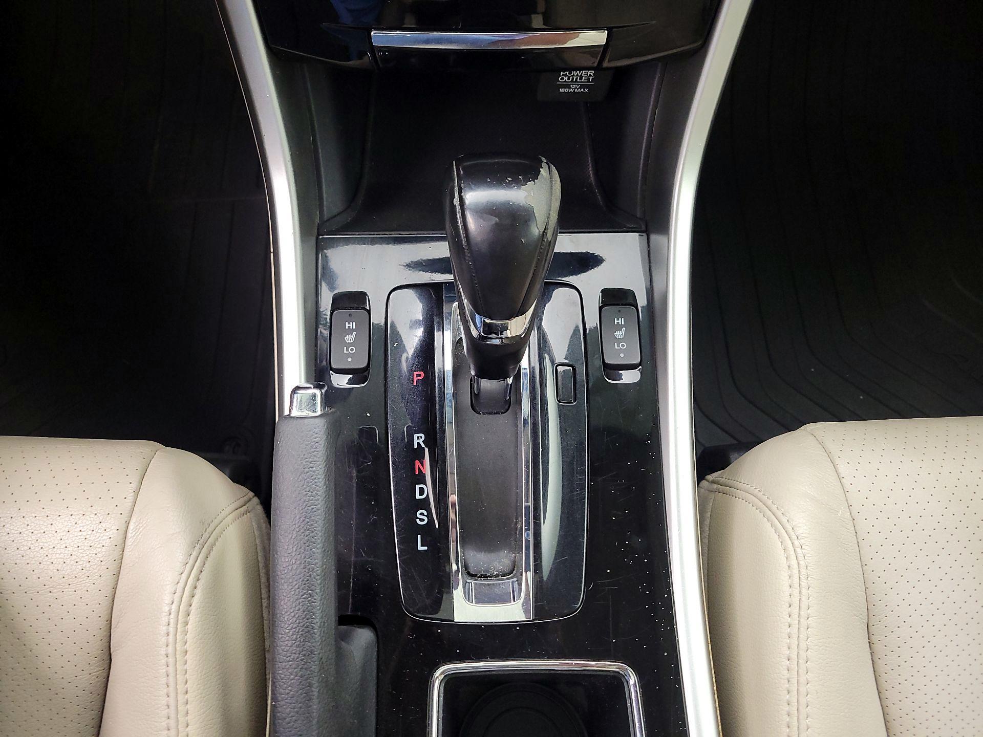 Thumbnail: 2016 Honda Accord - 18