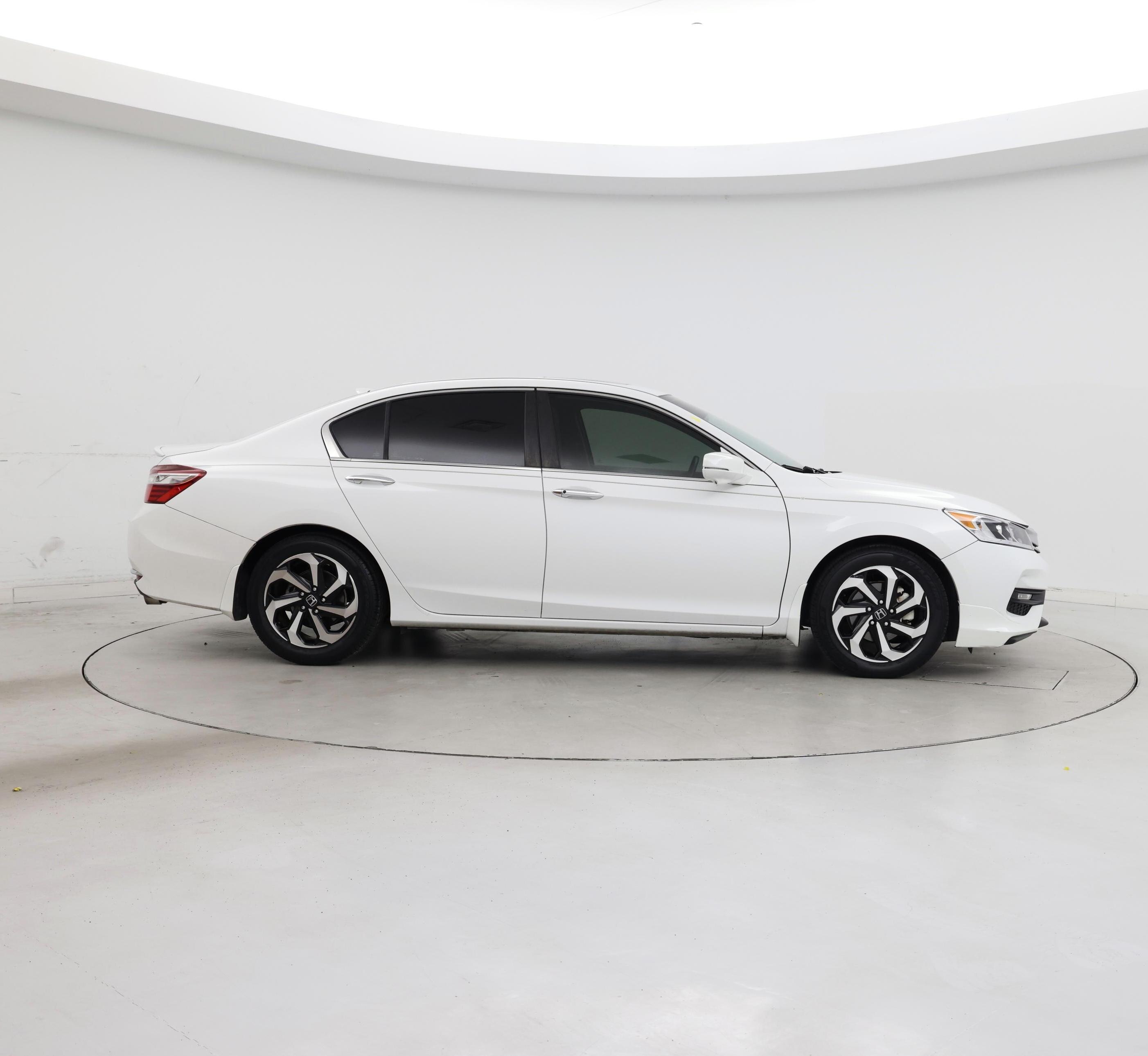 Thumbnail: 2016 Honda Accord - 7