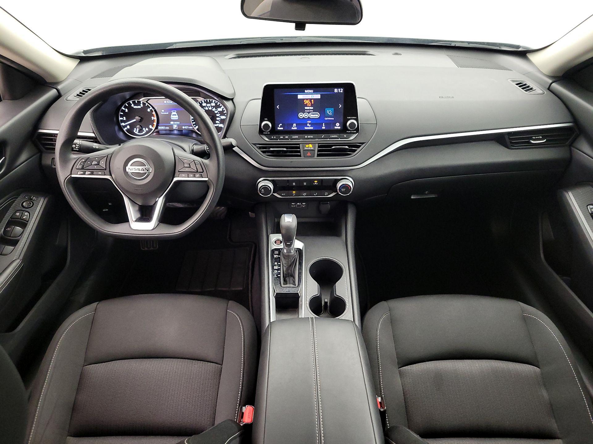 Thumbnail: 2020 Nissan Altima - 9