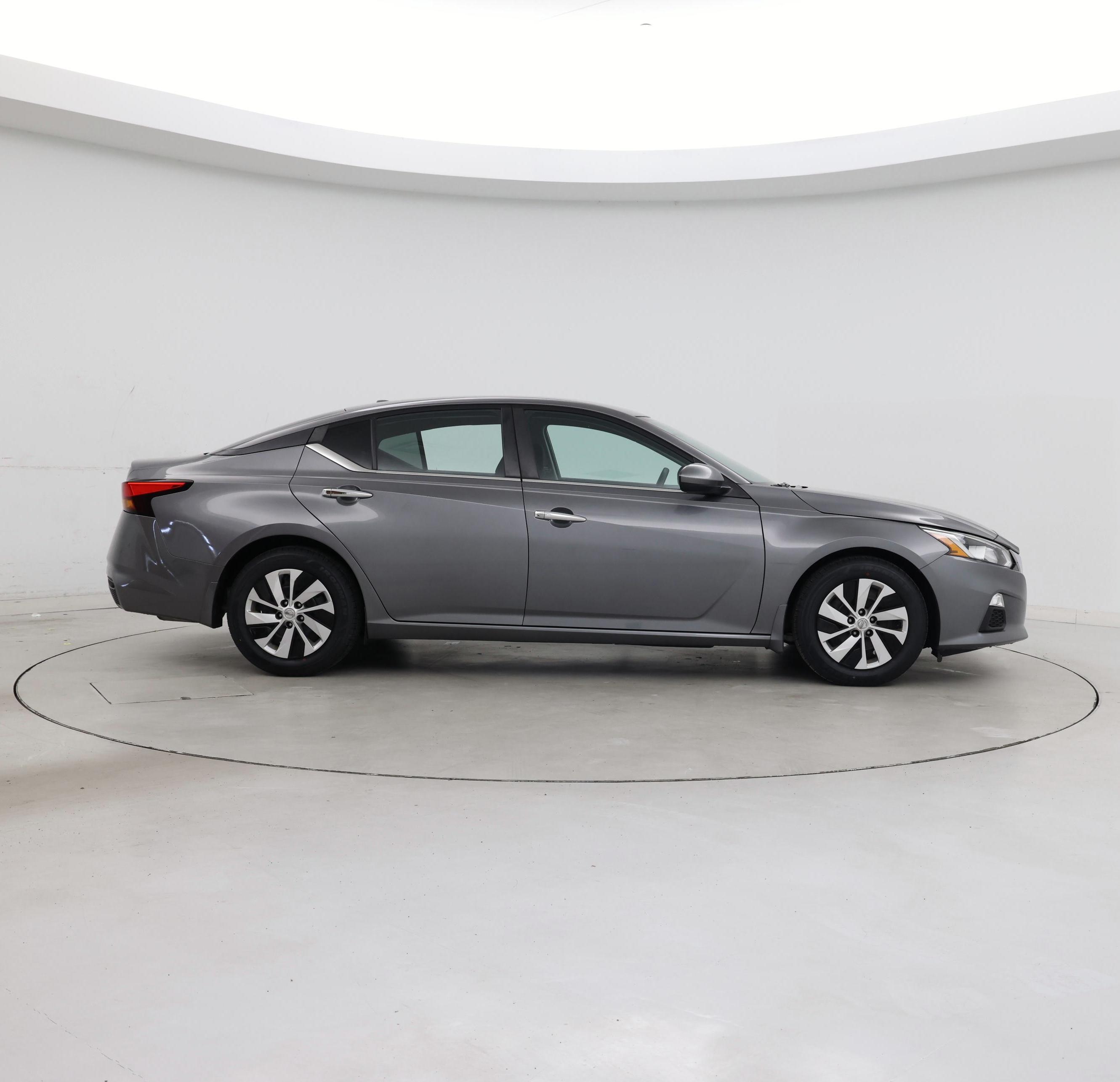 Thumbnail: 2020 Nissan Altima - 7