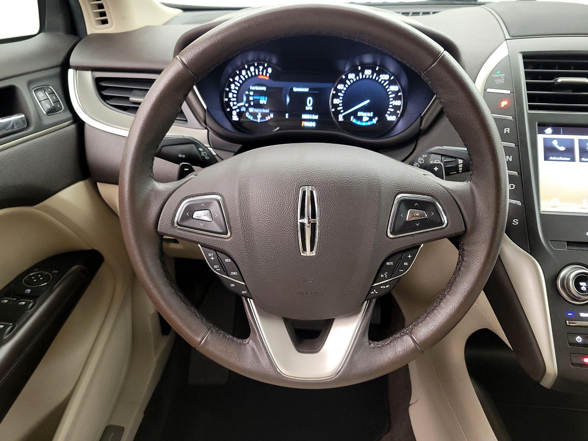 Thumbnail: 2018 Lincoln MKC - 10