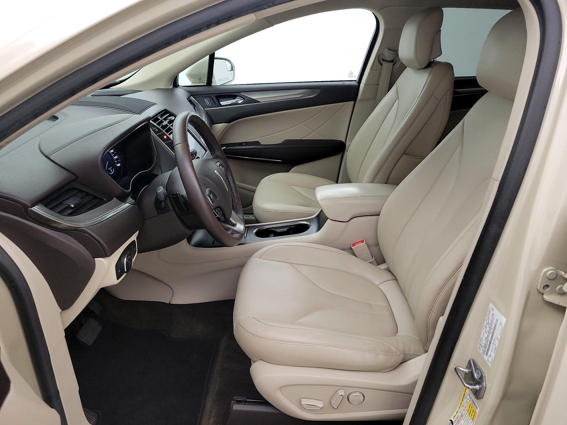 Thumbnail: 2018 Lincoln MKC - 11
