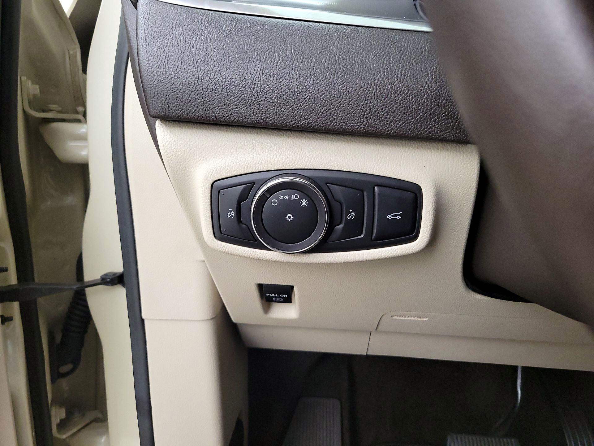 Thumbnail: 2018 Lincoln MKC - 13