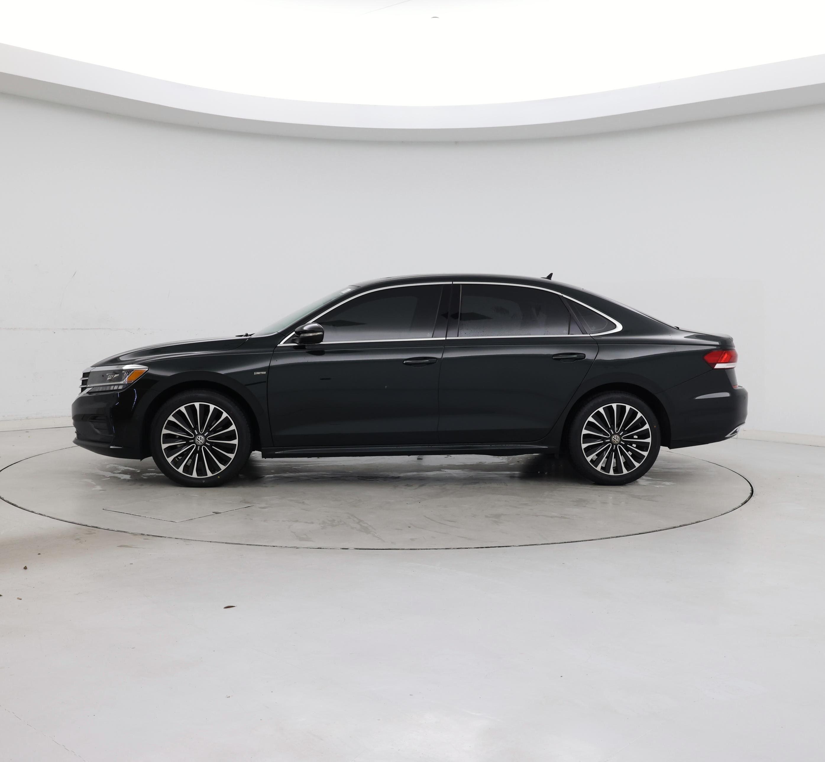 Thumbnail: 2022 Volkswagen Passat - 3