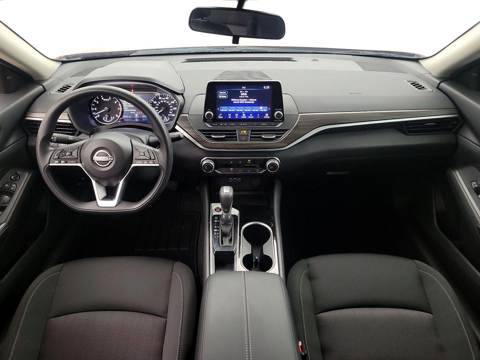 Thumbnail: 2024 Nissan Altima - 9