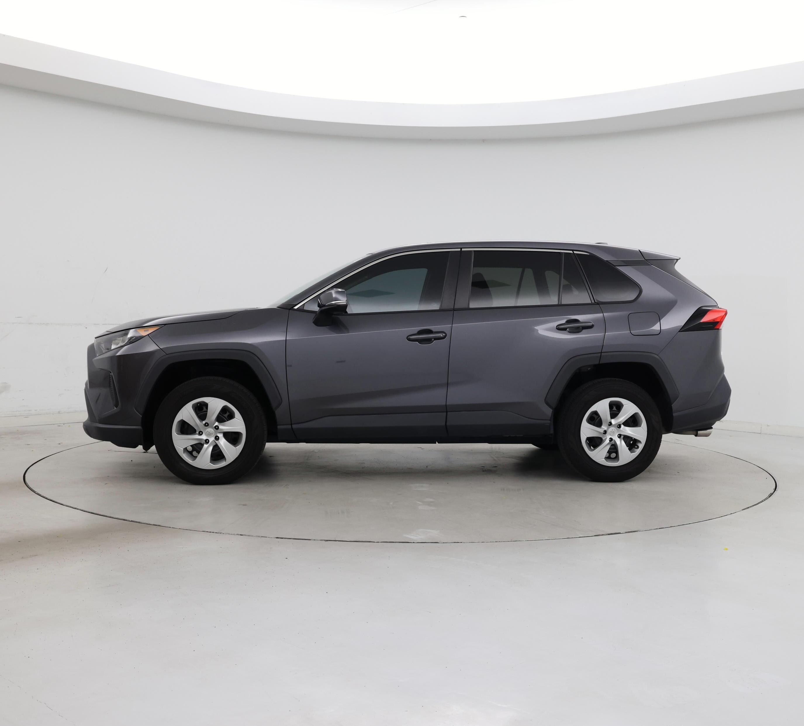 Thumbnail: 2022 Toyota RAV4 - 3