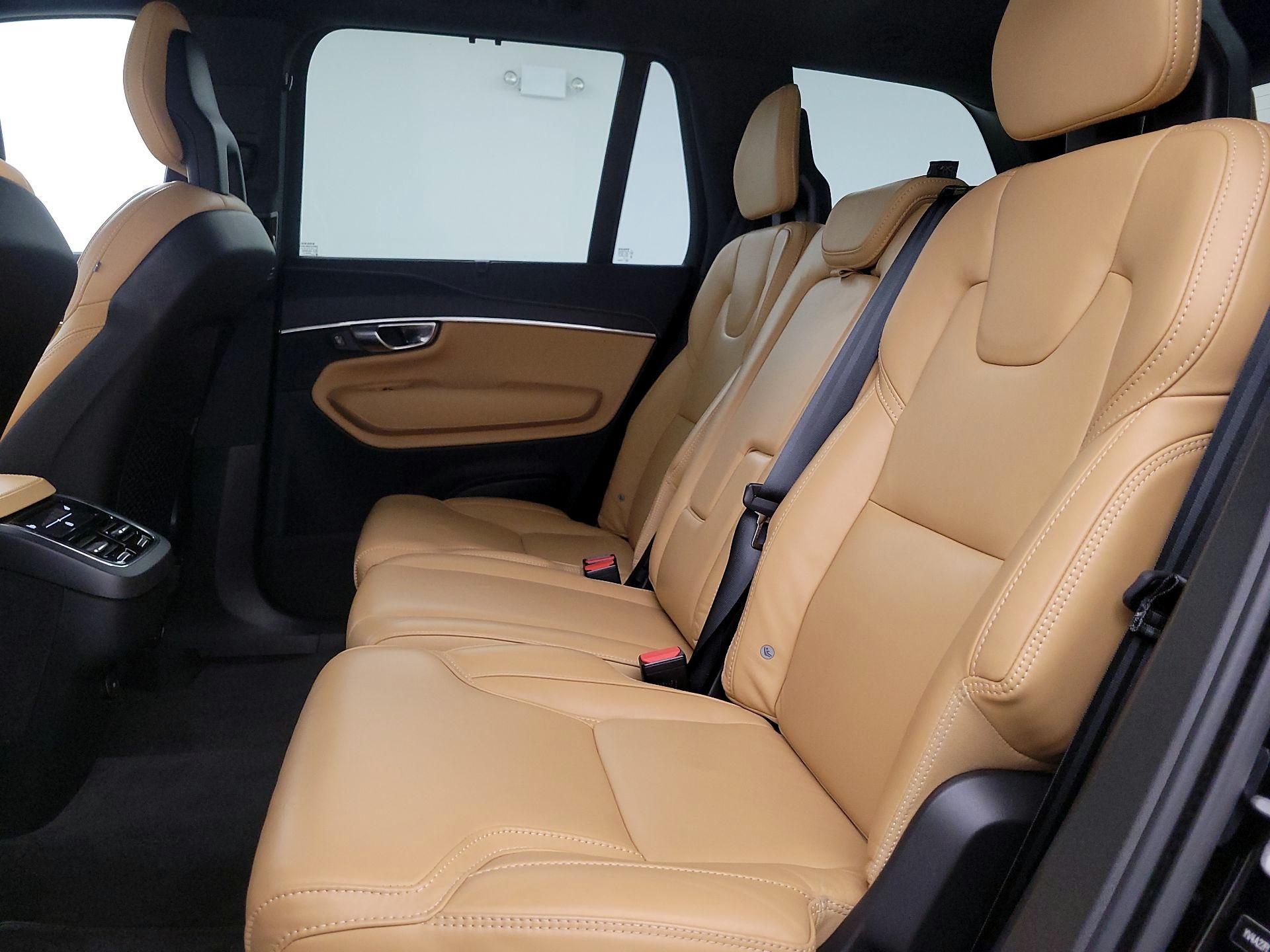 Thumbnail: 2021 Volvo XC90 - 18