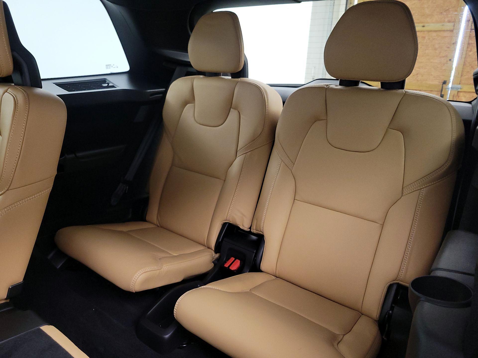 Thumbnail: 2021 Volvo XC90 - 19