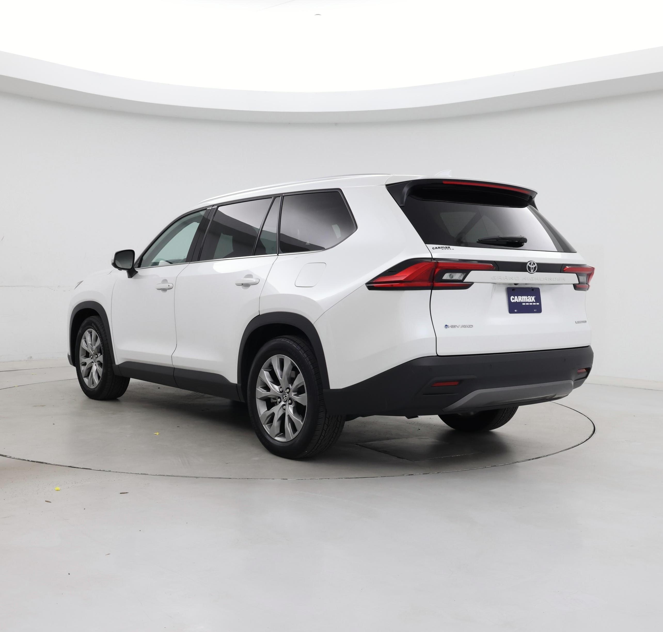 Thumbnail: 2024 Toyota Highlander - 2