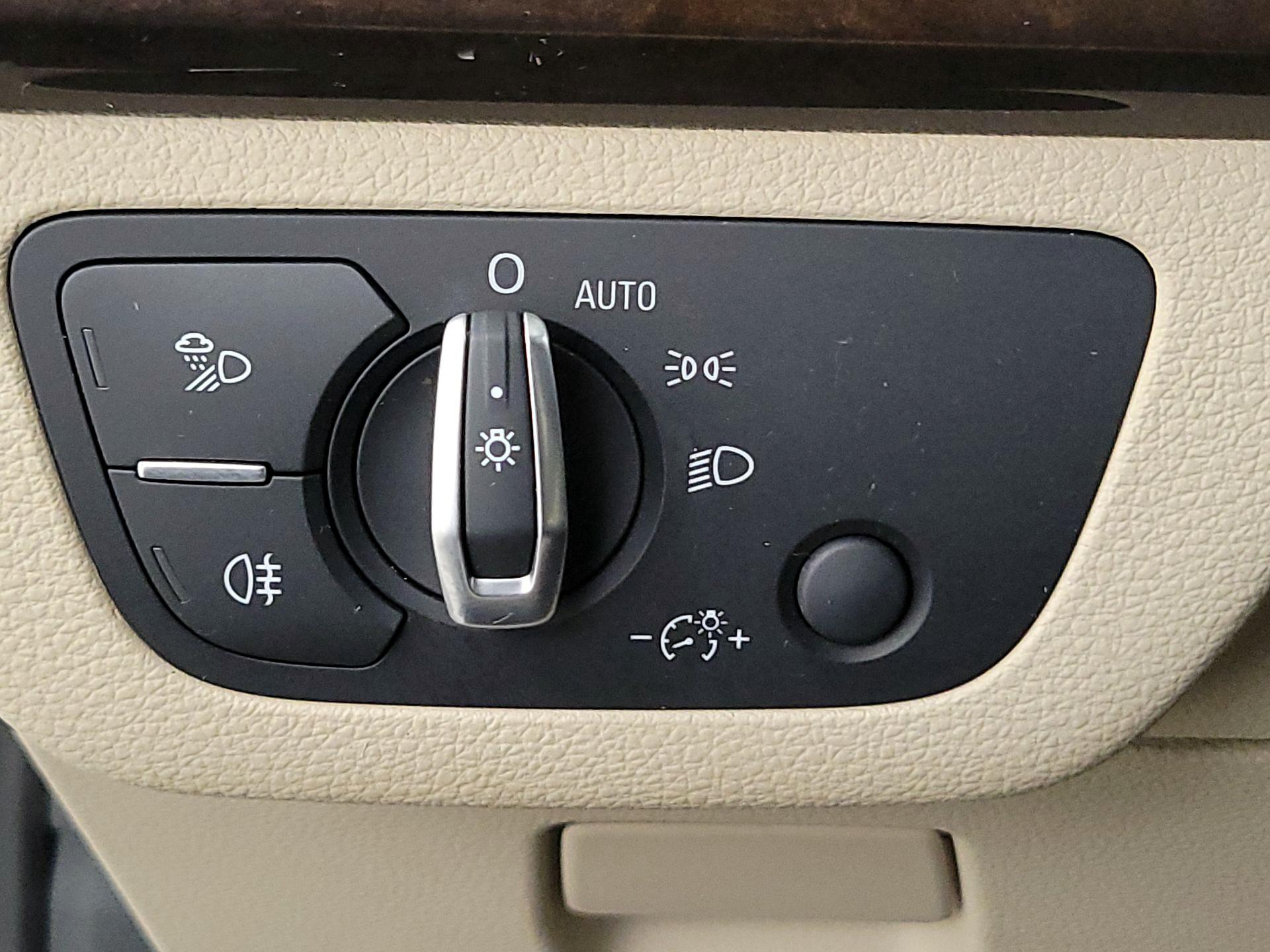 Thumbnail: 2020 Audi Q5 - 13