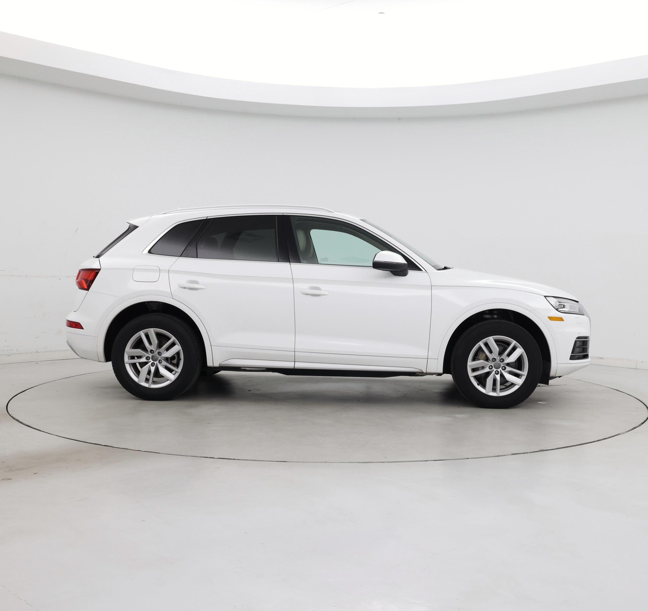 Thumbnail: 2020 Audi Q5 - 7