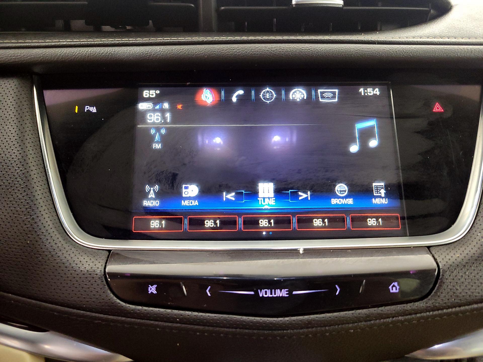 Thumbnail: 2018 Cadillac XT5 - 15