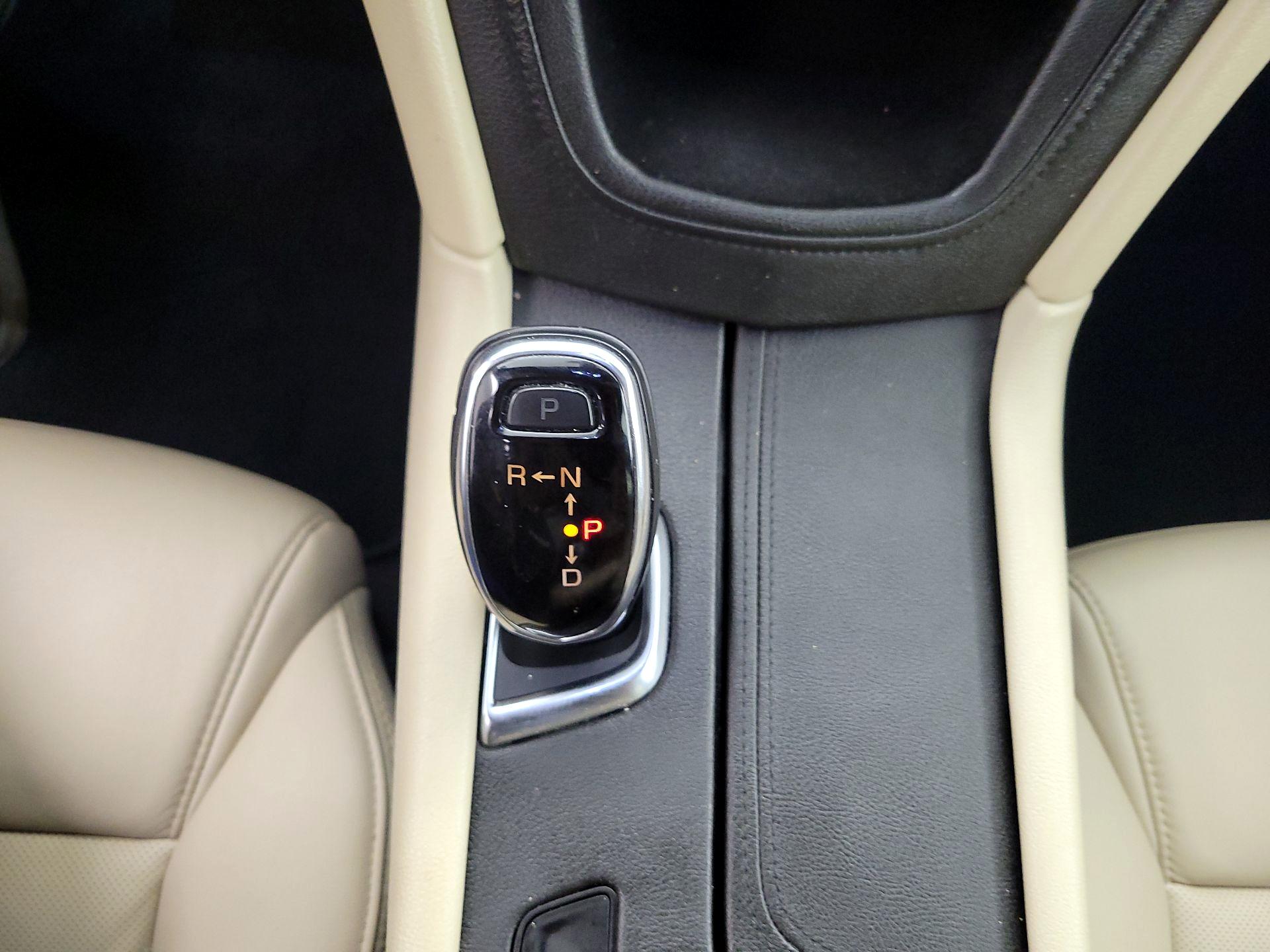 Thumbnail: 2018 Cadillac XT5 - 17