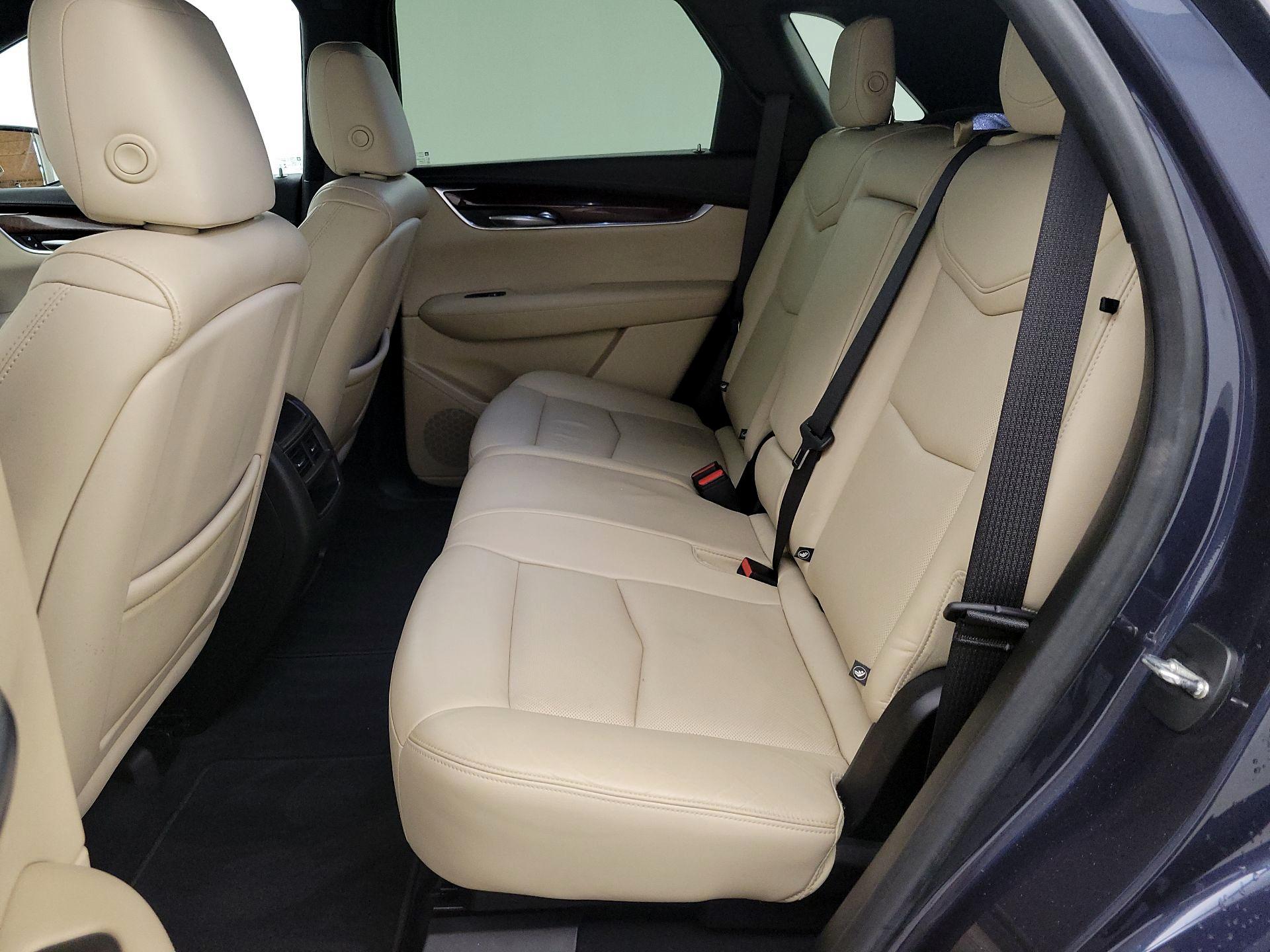 Thumbnail: 2018 Cadillac XT5 - 19