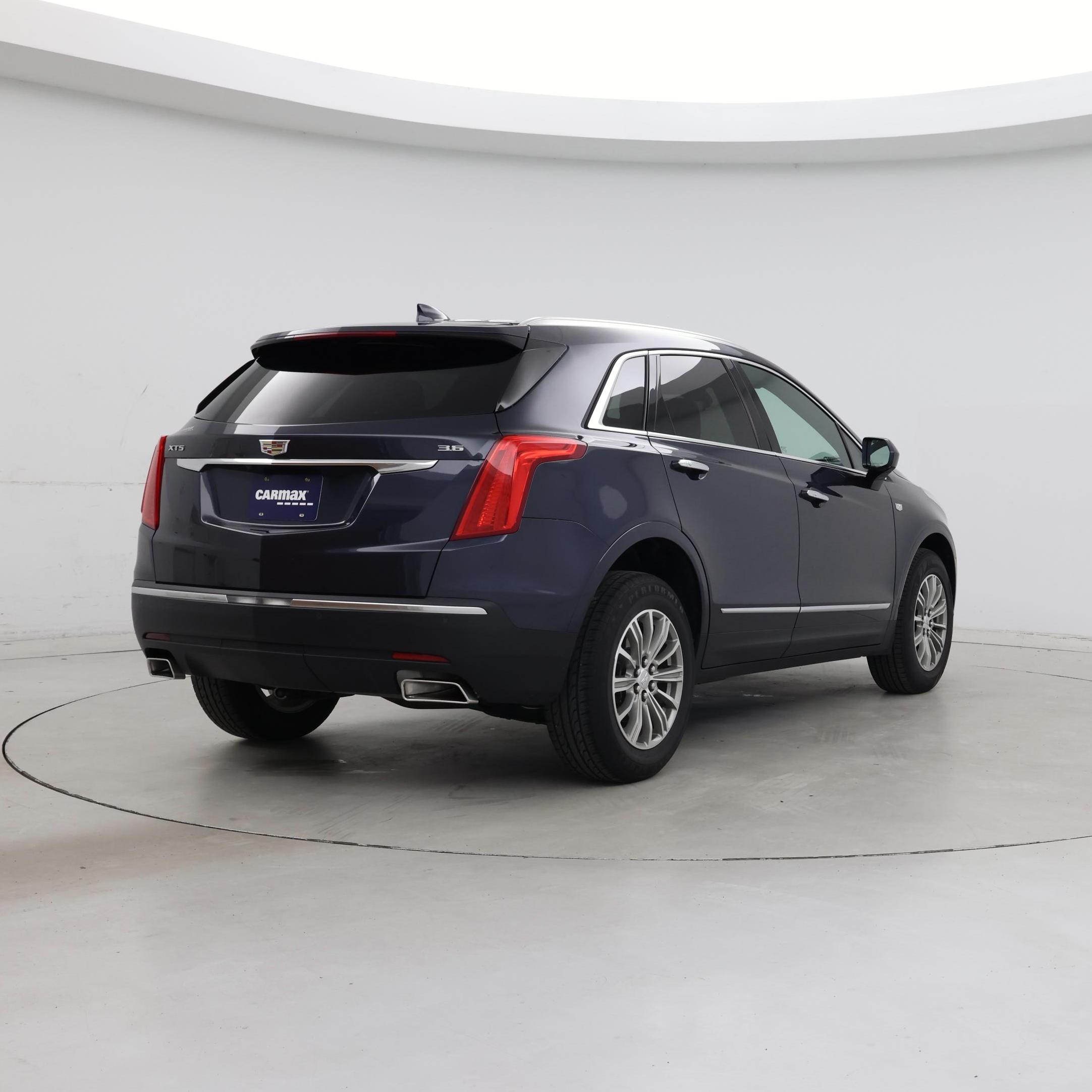 Thumbnail: 2018 Cadillac XT5 - 8