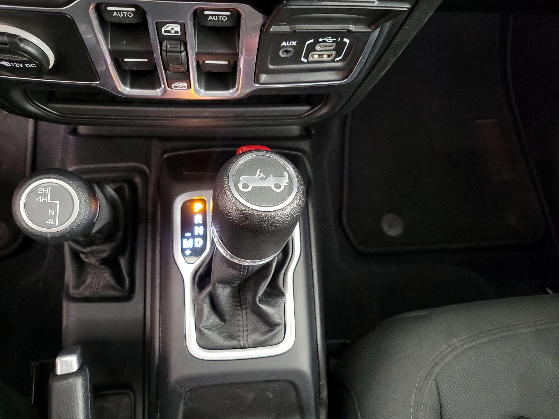Thumbnail: 2018 Jeep Wrangler - 17