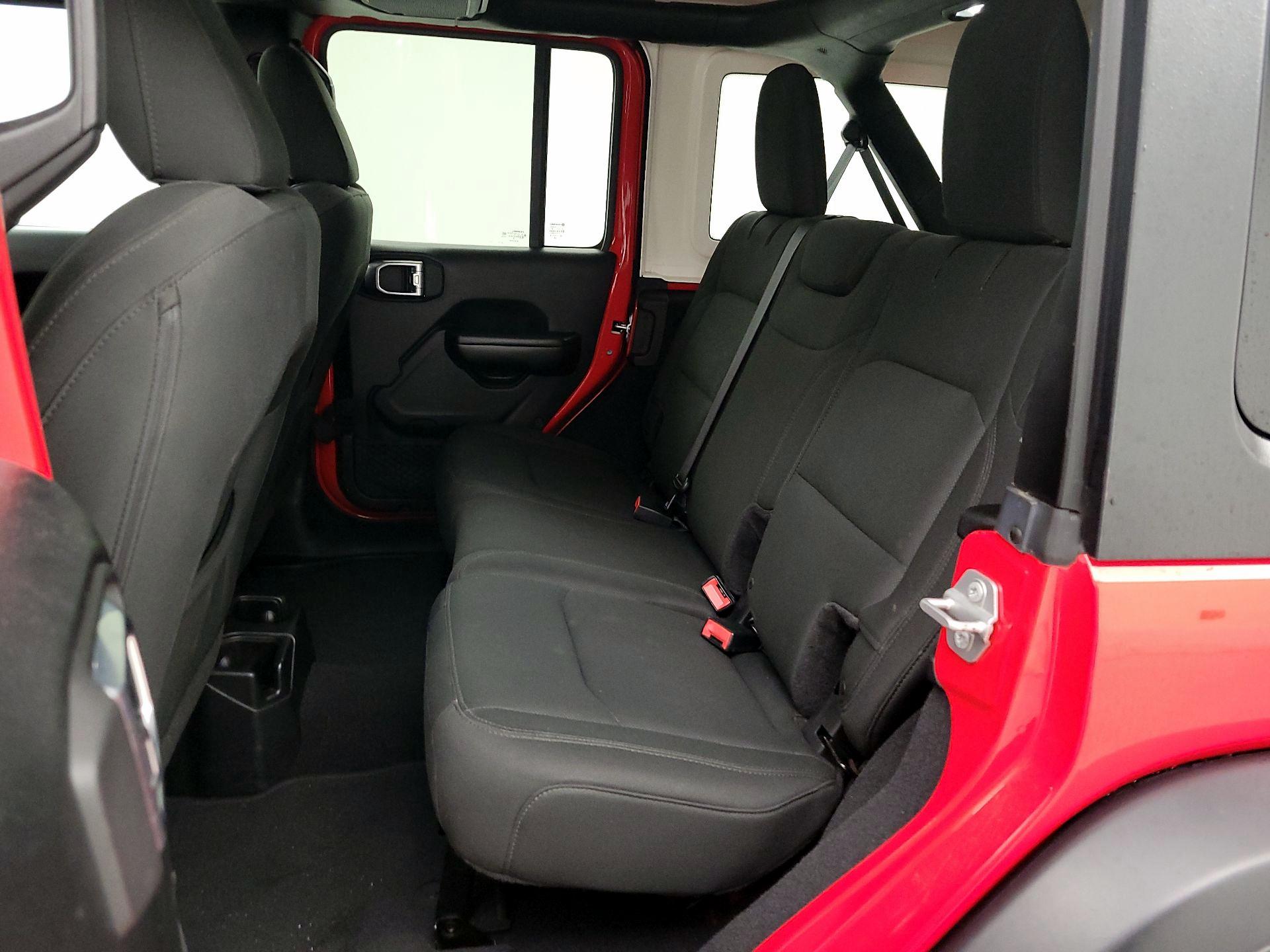 Thumbnail: 2018 Jeep Wrangler - 19