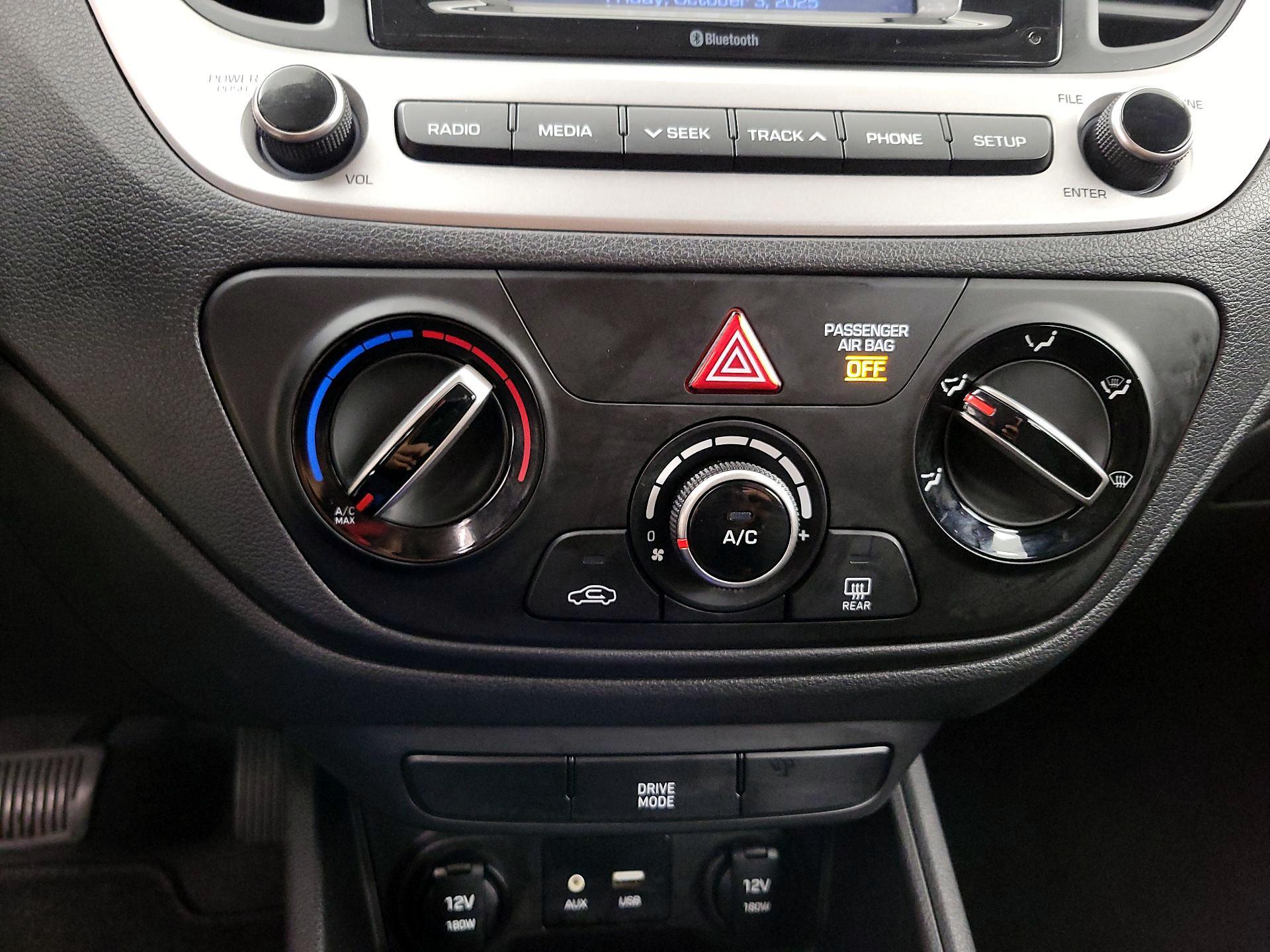 Thumbnail: 2021 Hyundai Accent - 16