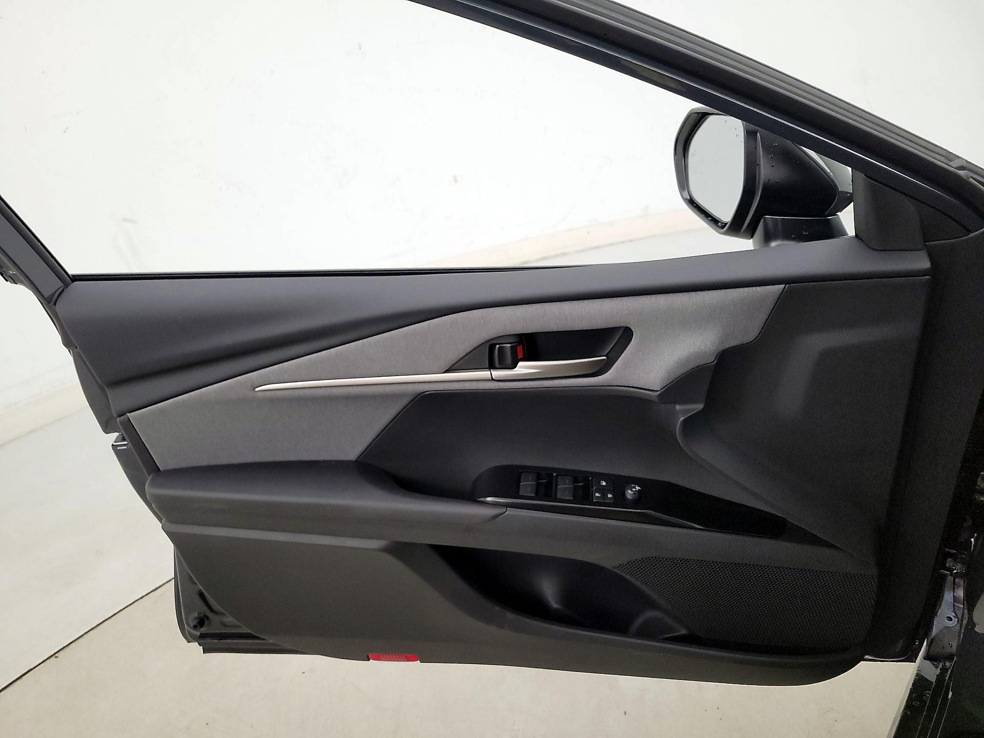 Thumbnail: 2025 Toyota Camry - 12