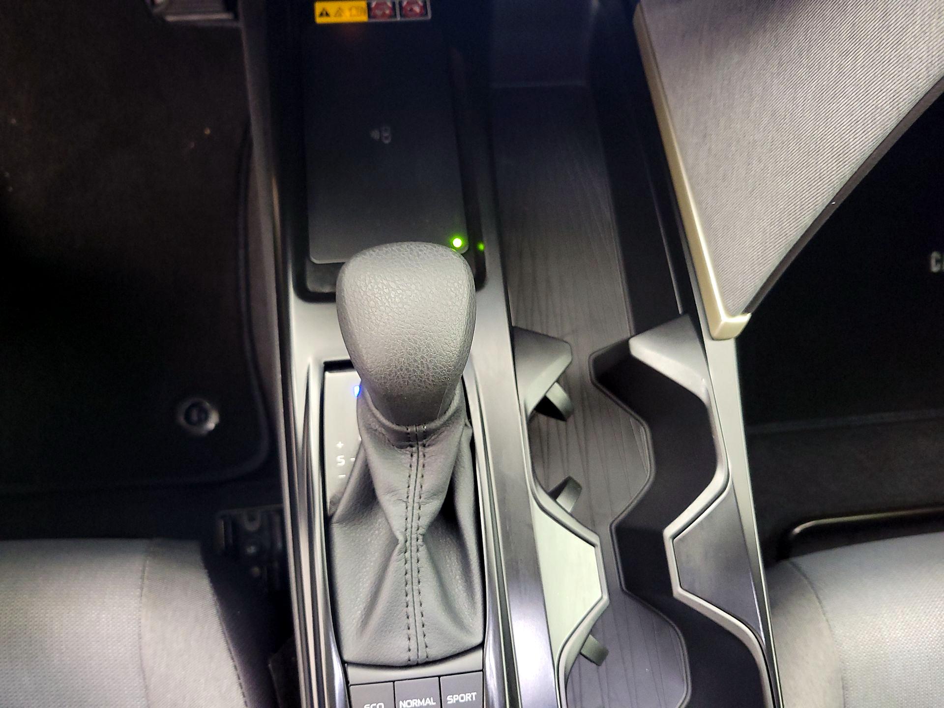 Thumbnail: 2025 Toyota Camry - 17