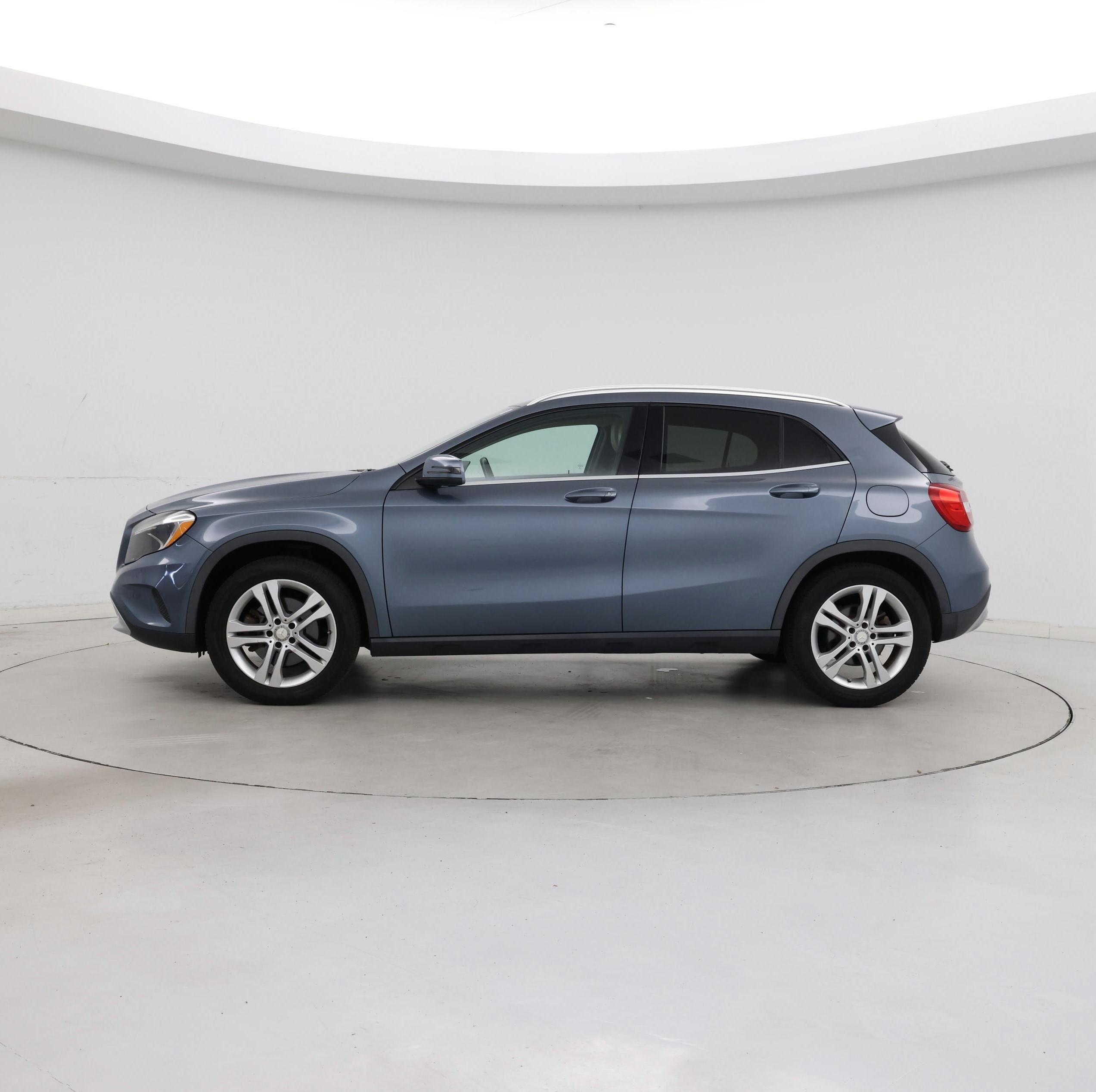 Thumbnail: 2015 Mercedes-Benz GLA - 3