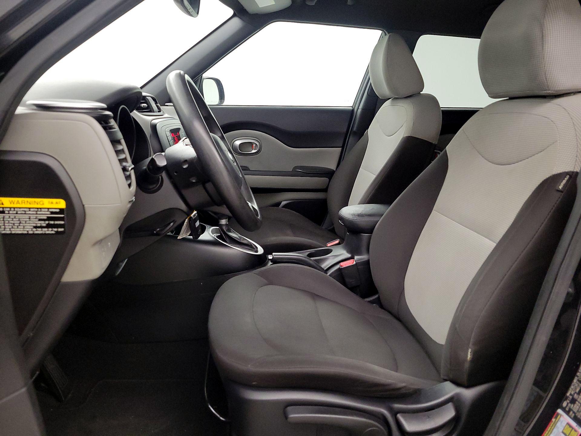 Thumbnail: 2016 Kia Soul - 11