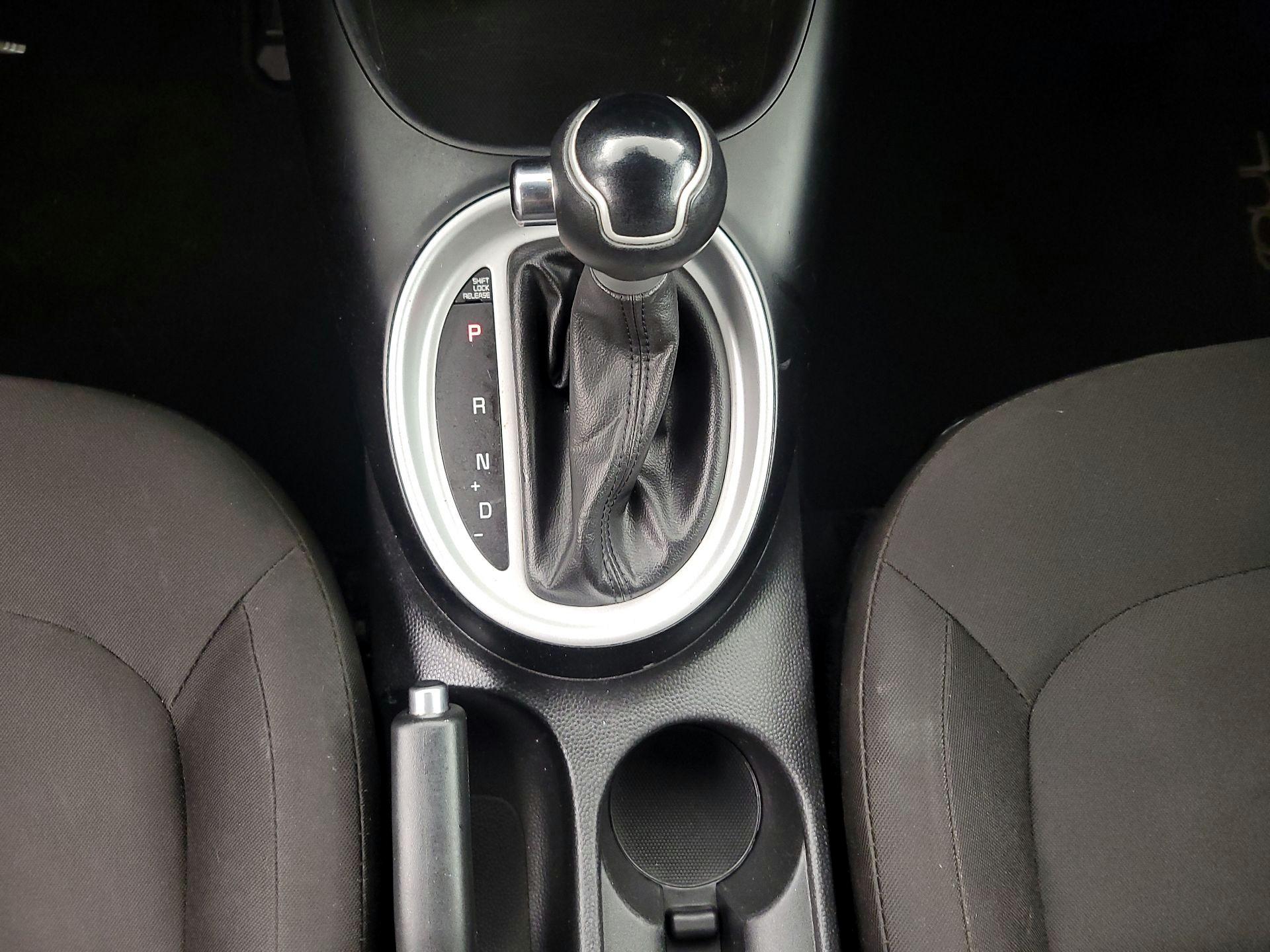 Thumbnail: 2016 Kia Soul - 16