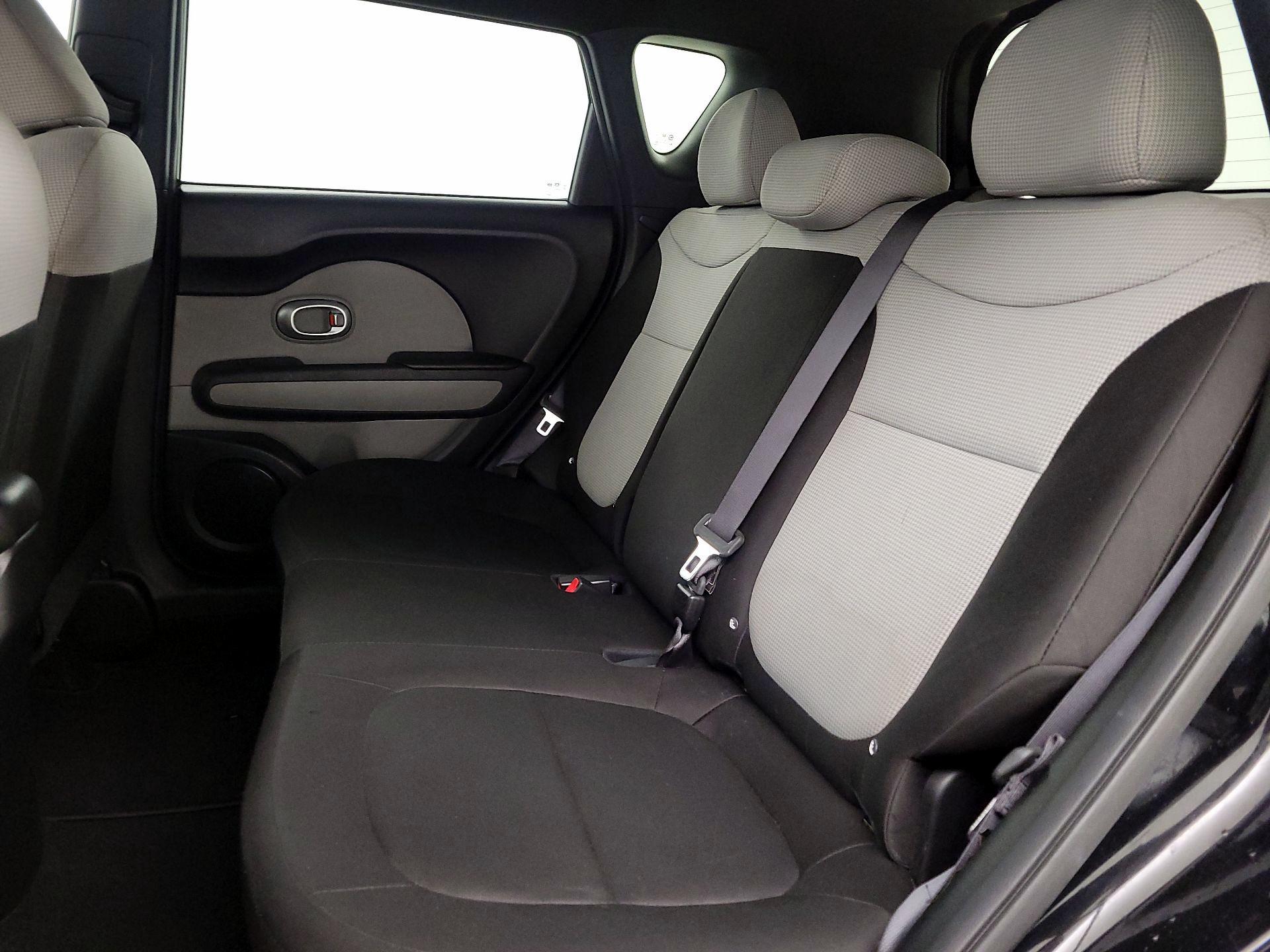 Thumbnail: 2016 Kia Soul - 18