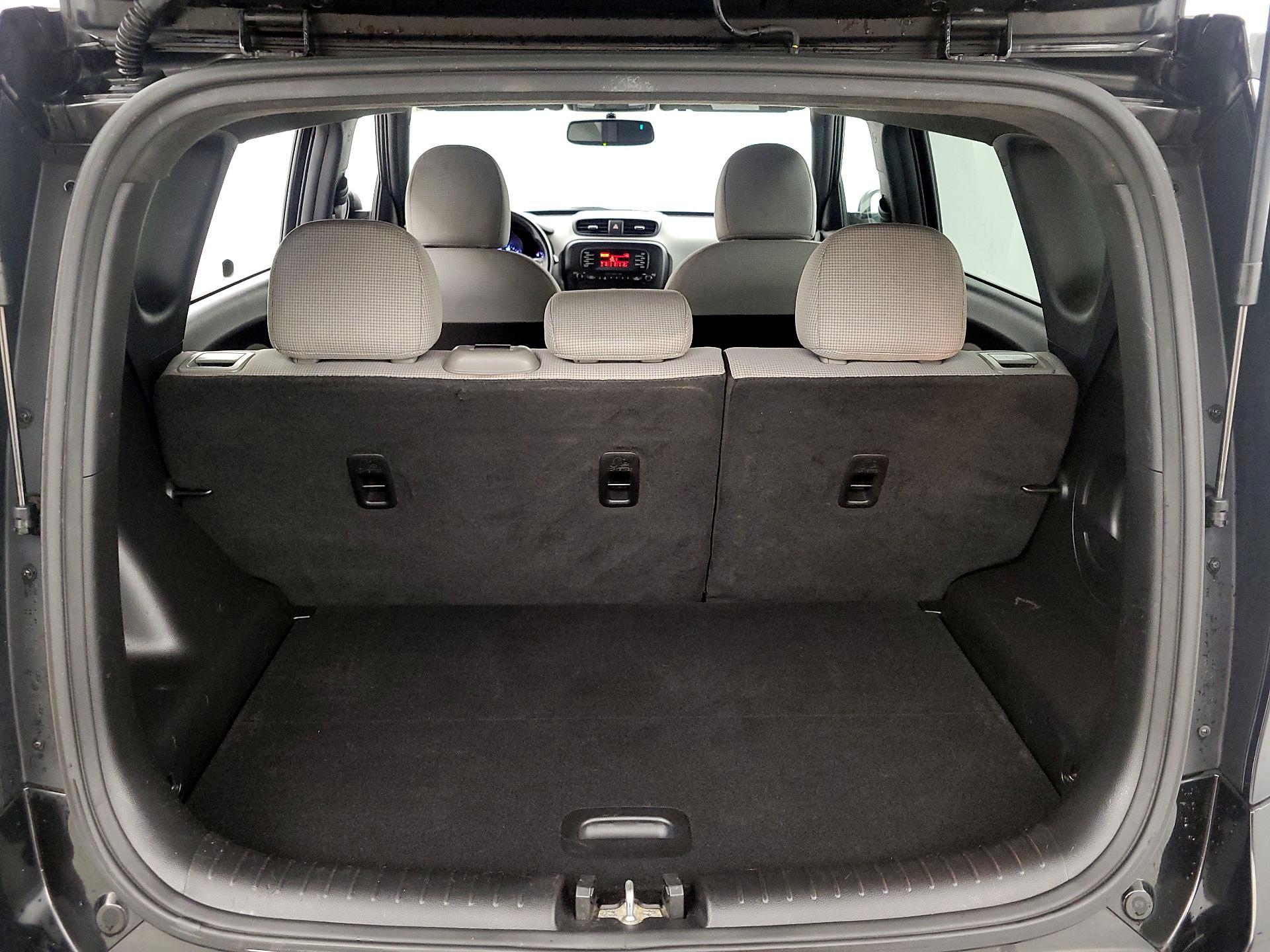 Thumbnail: 2016 Kia Soul - 19