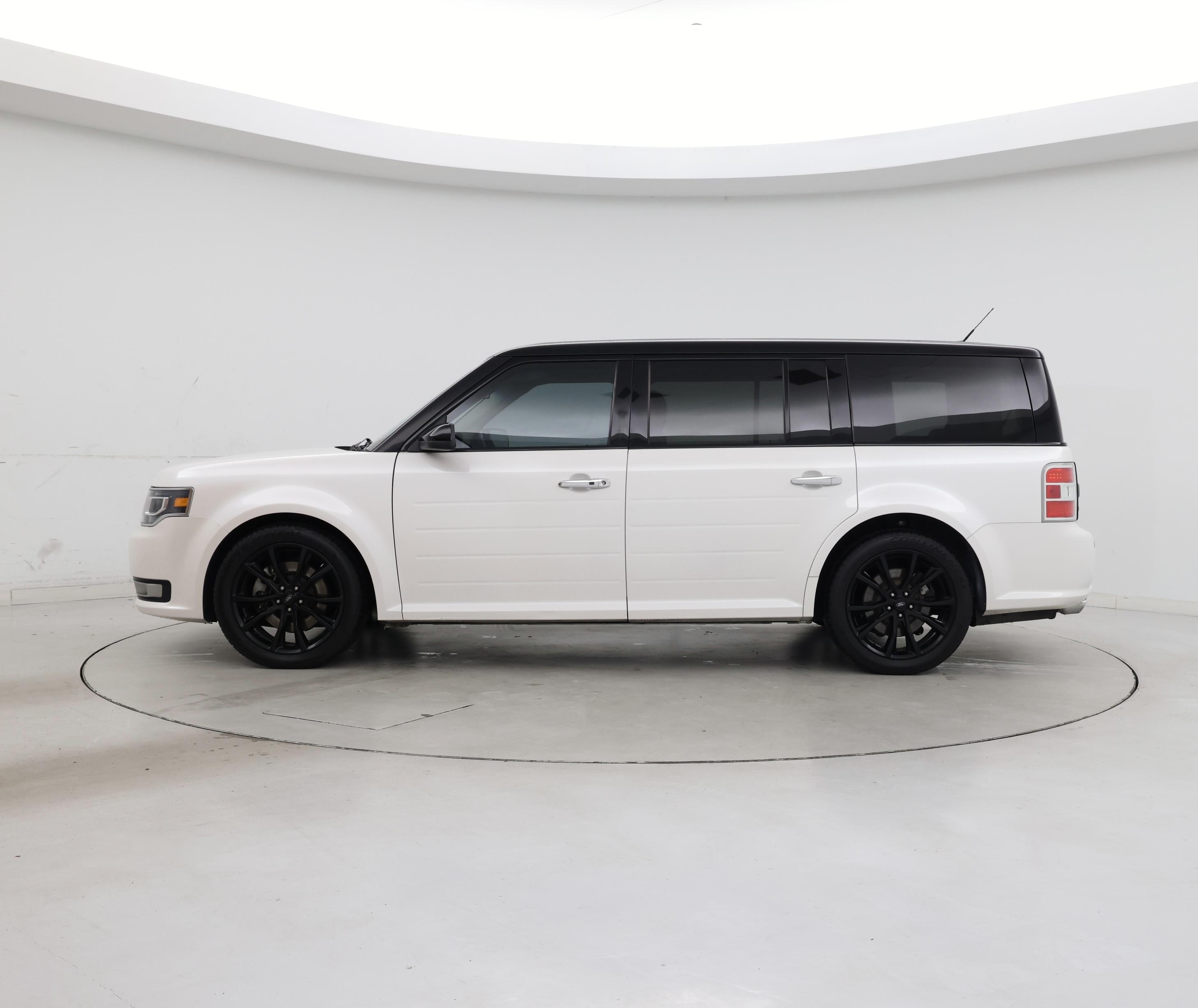 Thumbnail: 2016 Ford Flex - 3