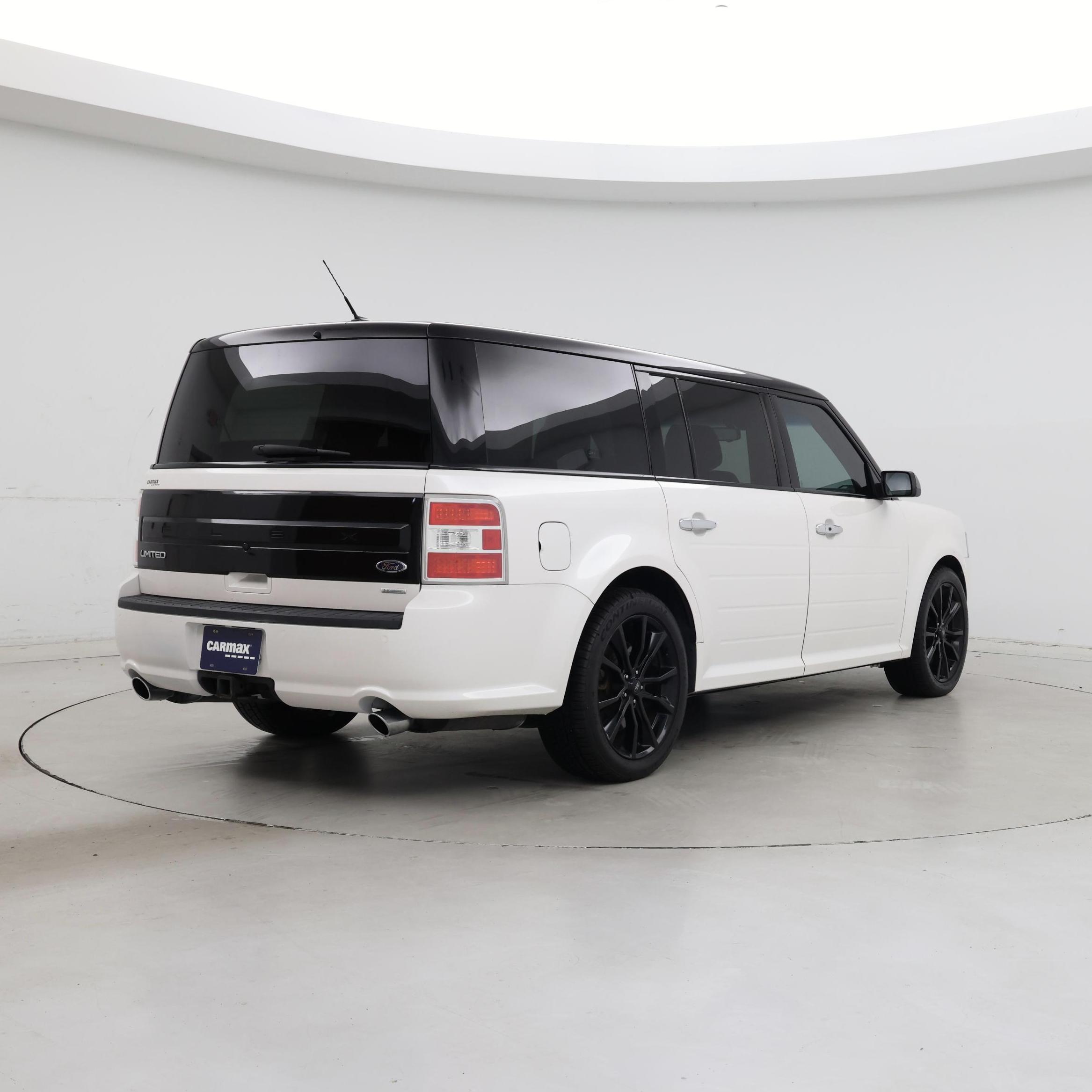 Thumbnail: 2016 Ford Flex - 8