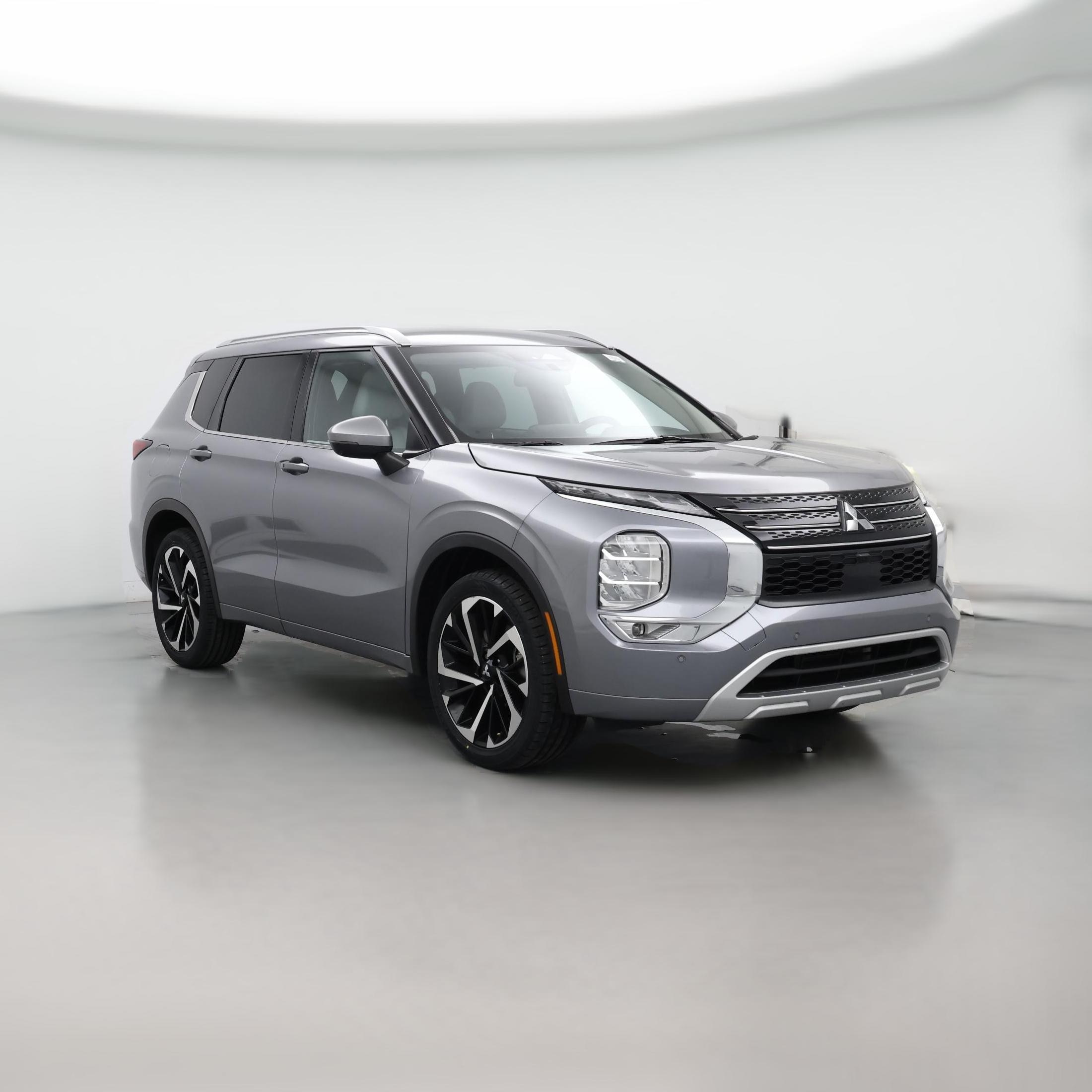 Thumbnail: 2023 Mitsubishi Outlander - 1
