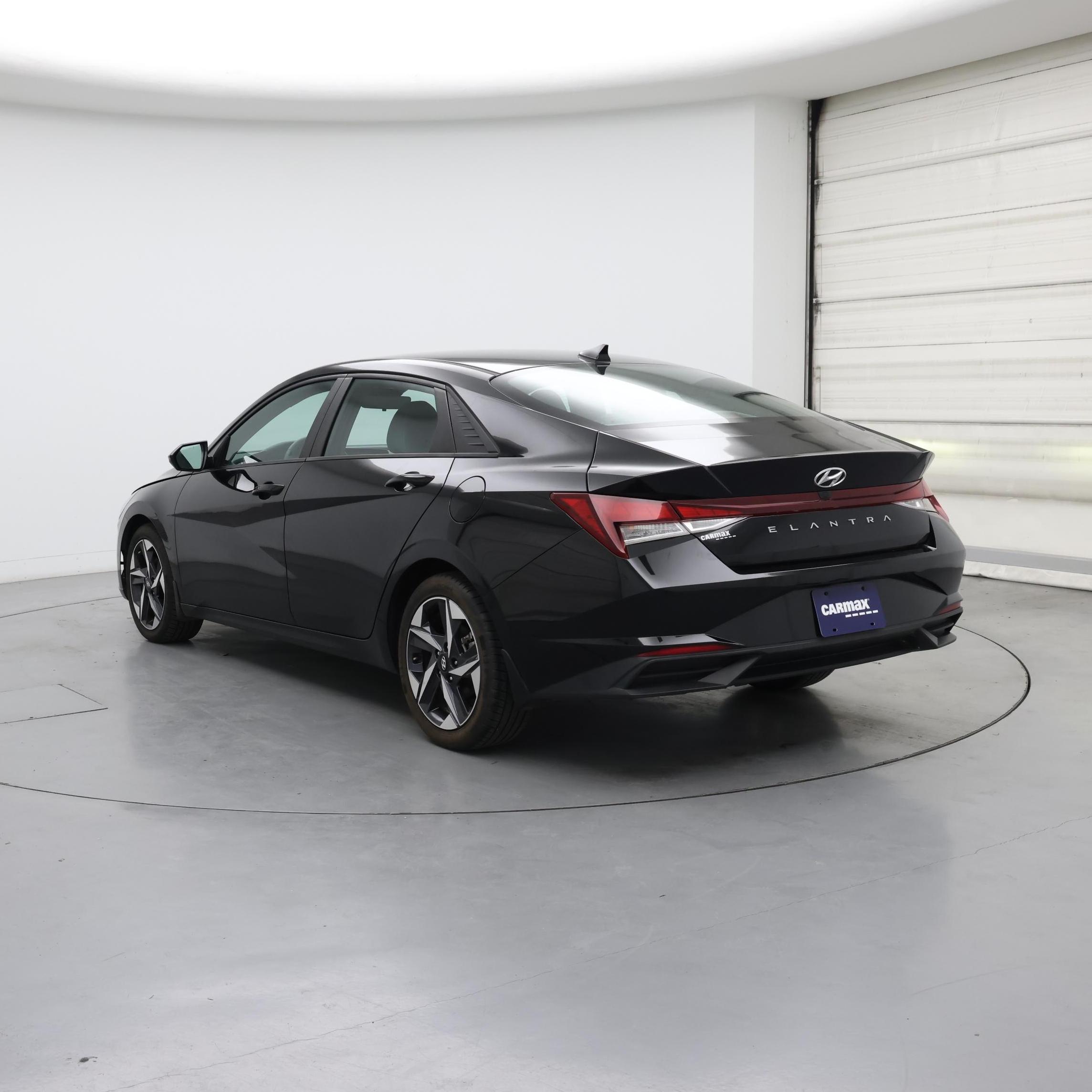 Thumbnail: 2023 Hyundai Elantra - 2