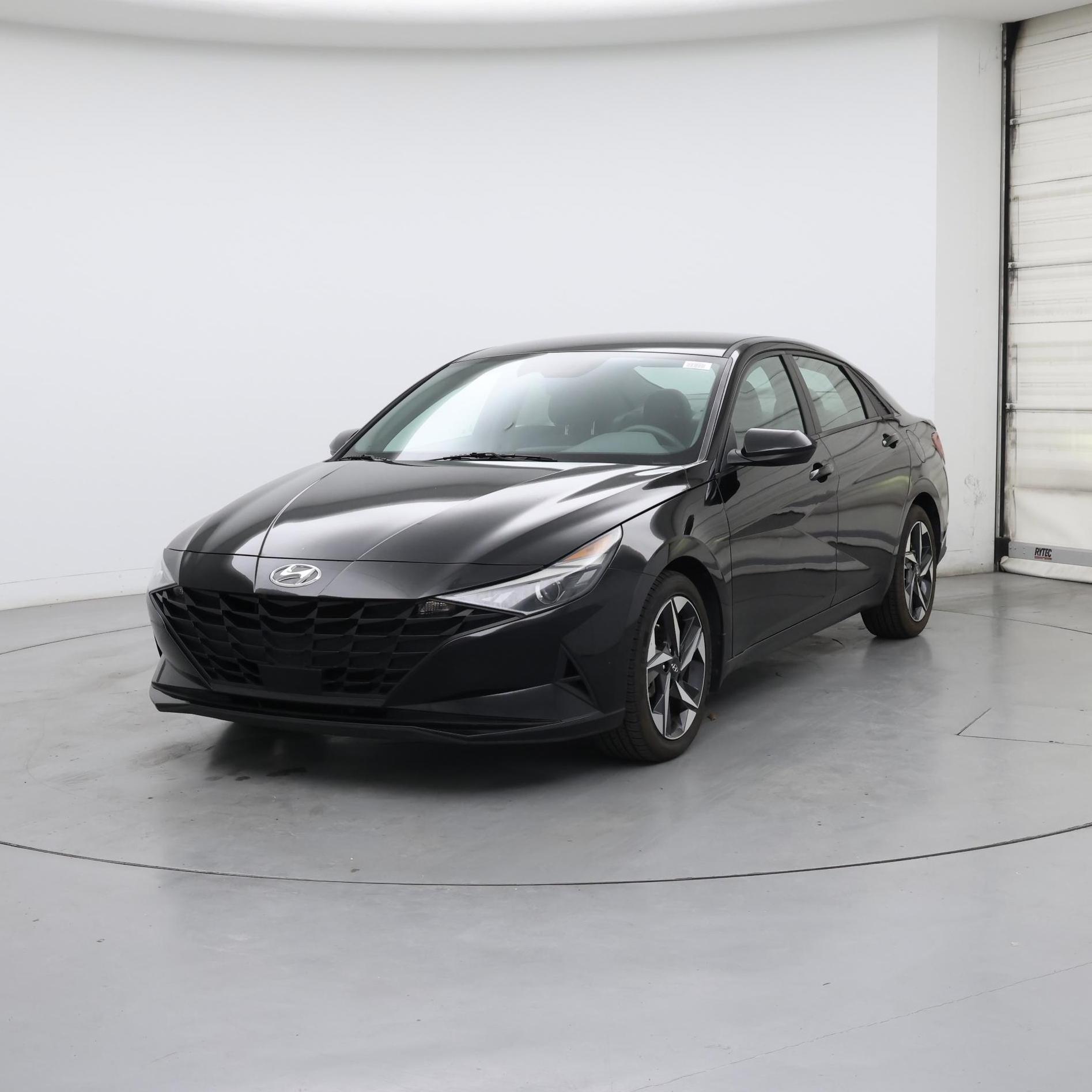 Thumbnail: 2023 Hyundai Elantra - 4