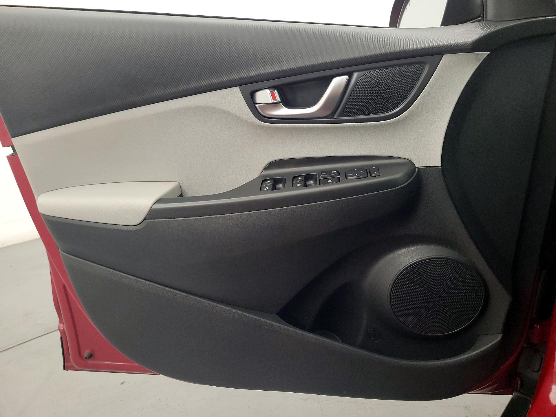 Thumbnail: 2022 Hyundai Kona - 12