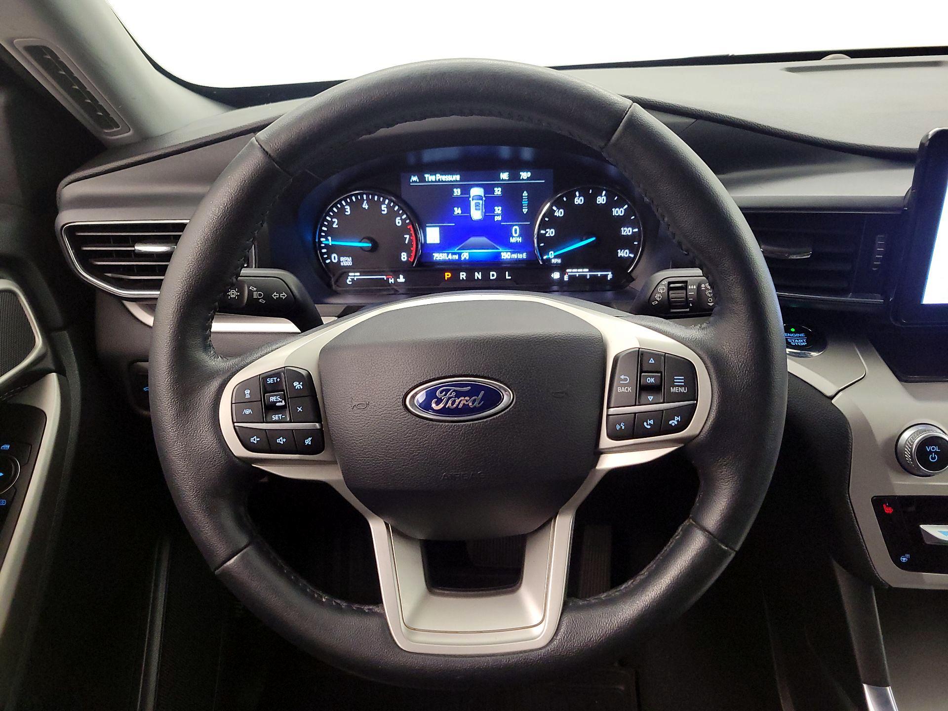 Thumbnail: 2021 Ford Explorer - 10
