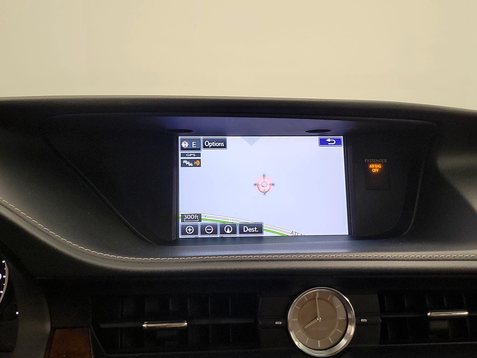 Thumbnail: 2015 Lexus ES - 14