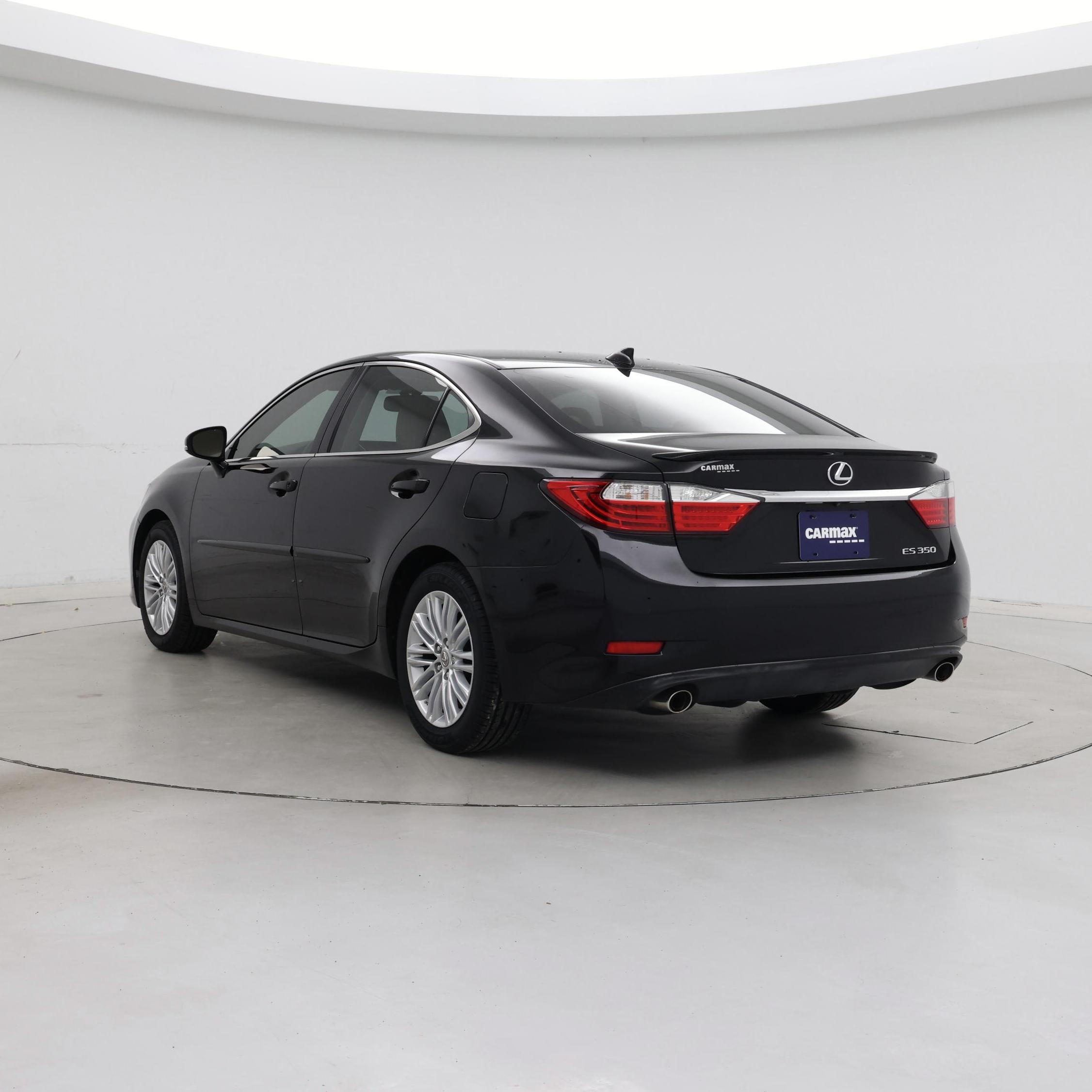Thumbnail: 2015 Lexus ES - 2