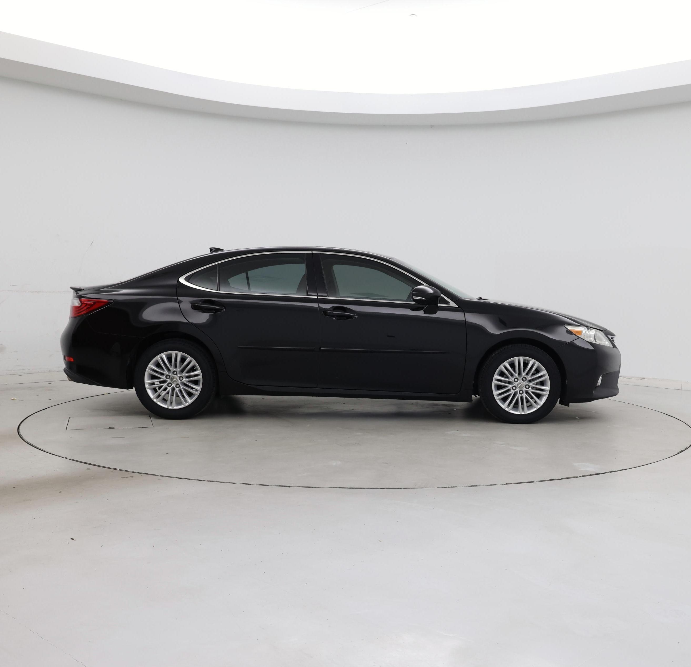 Thumbnail: 2015 Lexus ES - 7