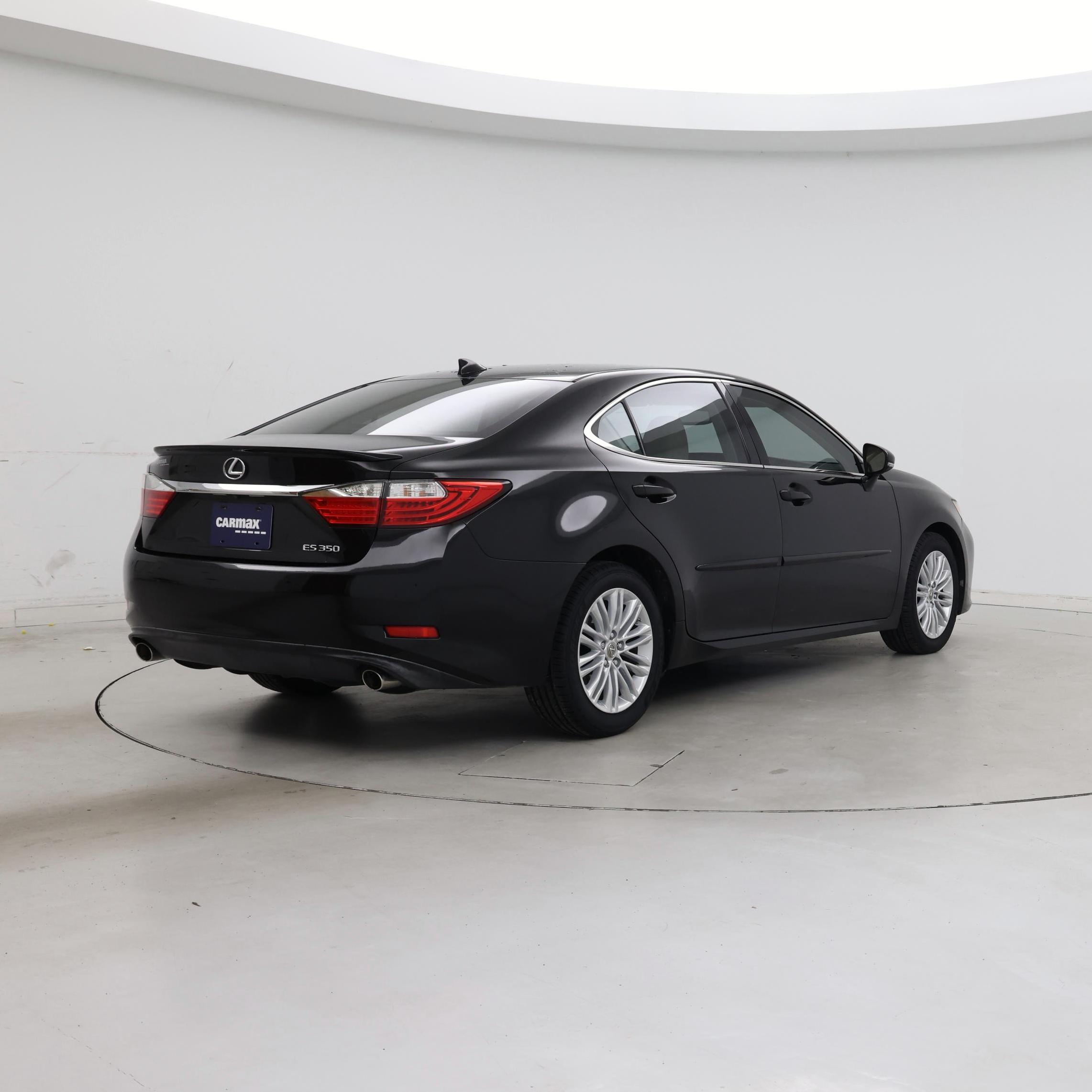 Thumbnail: 2015 Lexus ES - 8