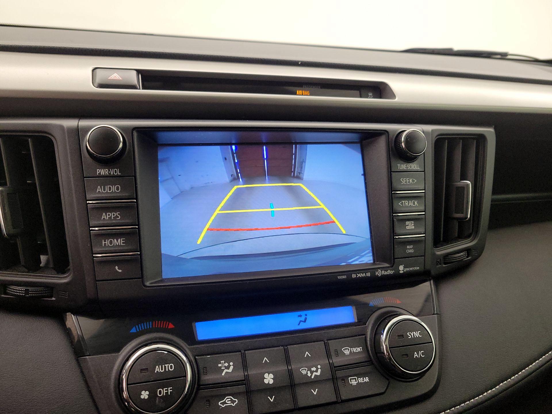 Thumbnail: 2016 Toyota RAV4 - 15