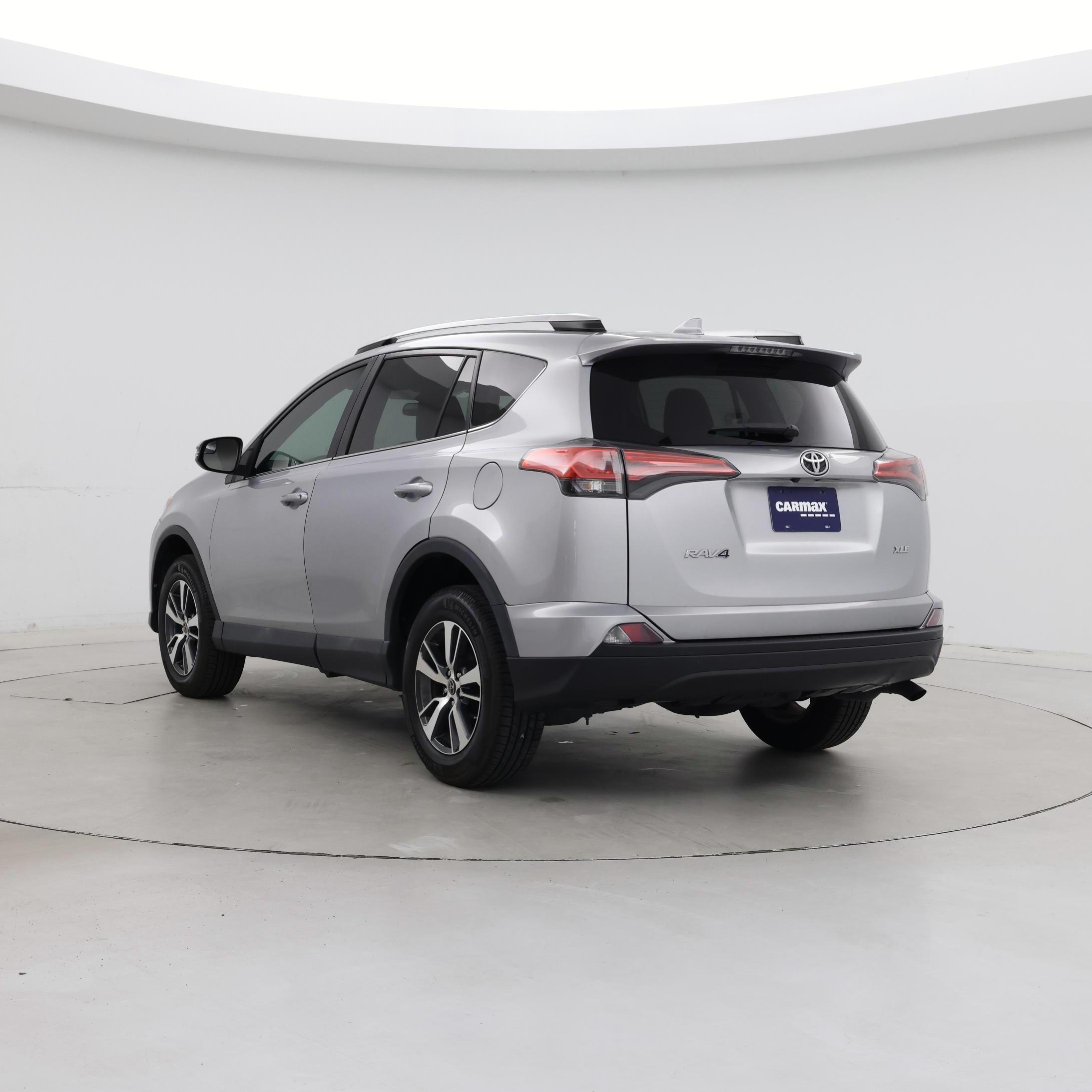 Thumbnail: 2016 Toyota RAV4 - 2