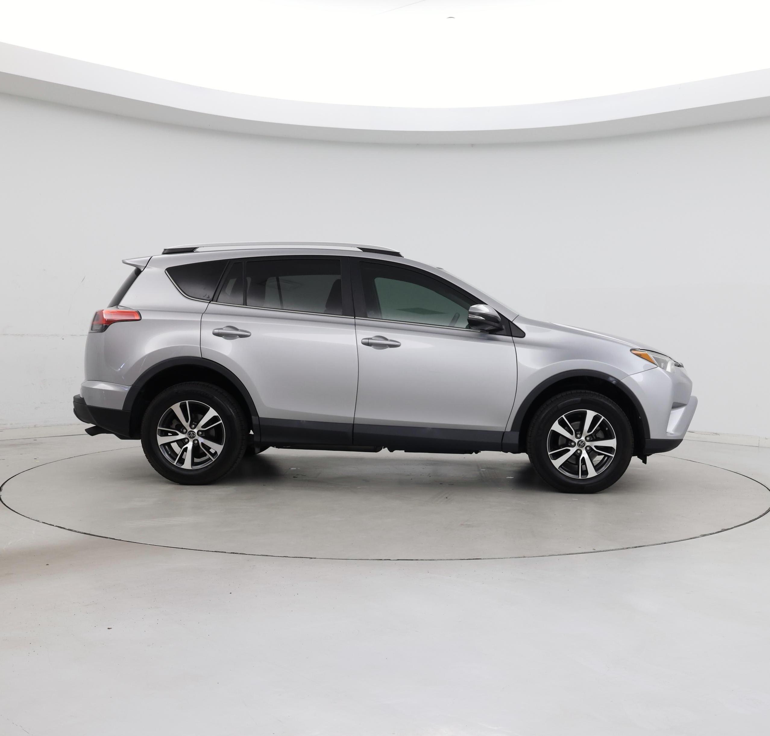 Thumbnail: 2016 Toyota RAV4 - 7