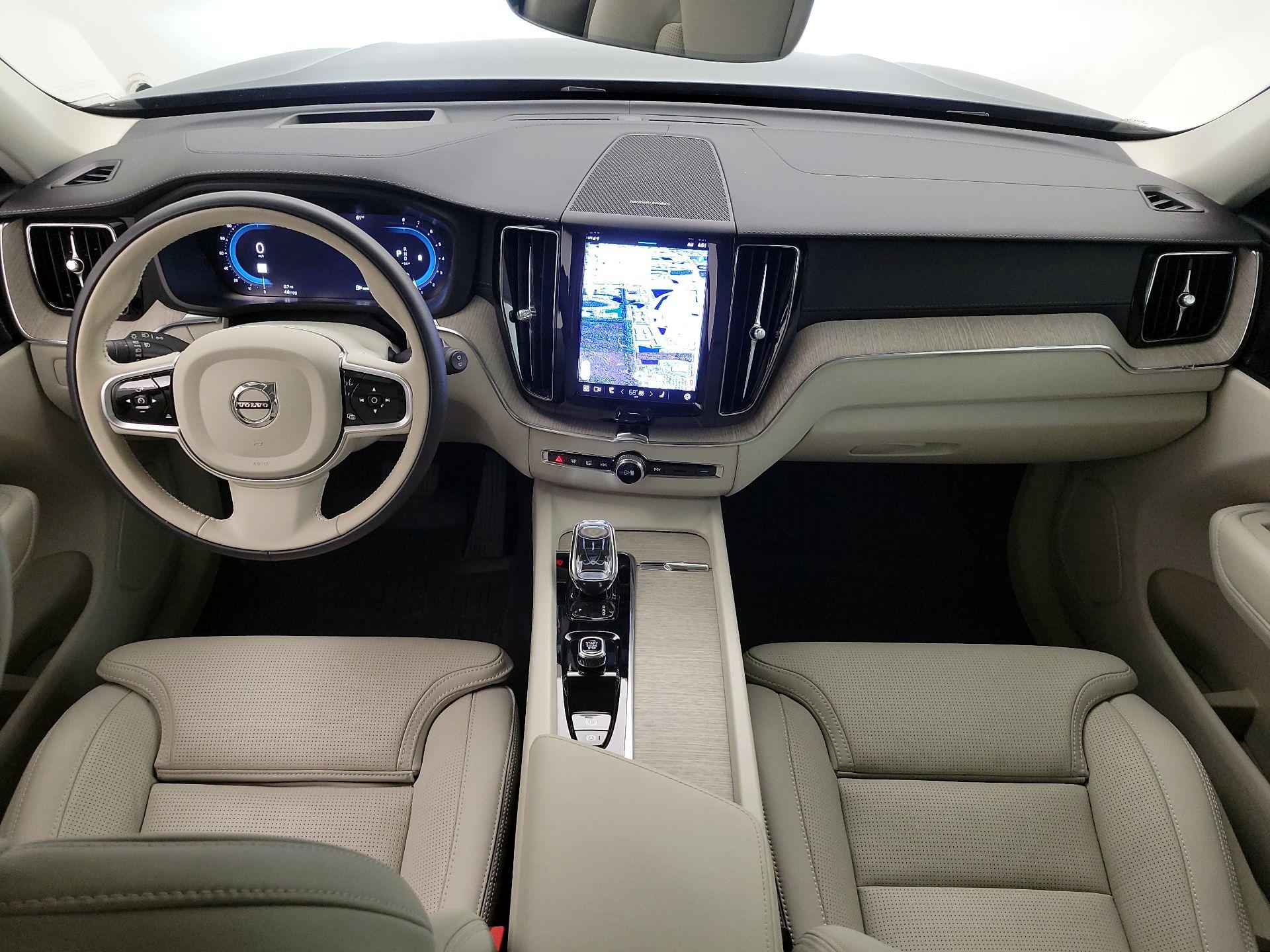 Thumbnail: 2022 Volvo XC60 - 9