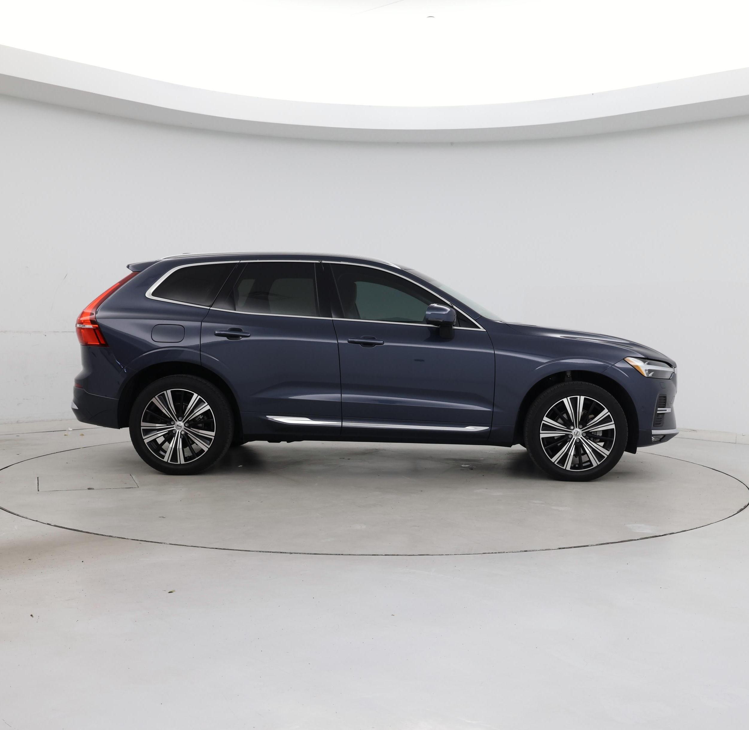 Thumbnail: 2022 Volvo XC60 - 7