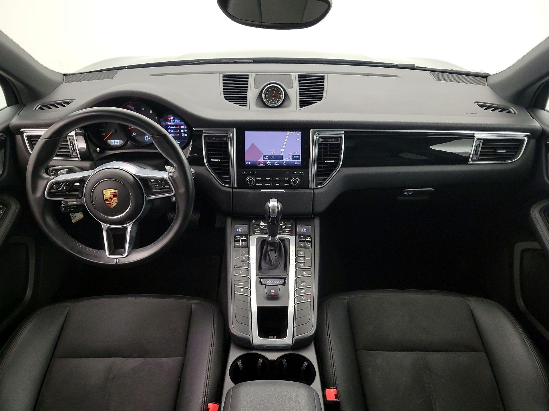 Thumbnail: 2018 Porsche Macan - 9