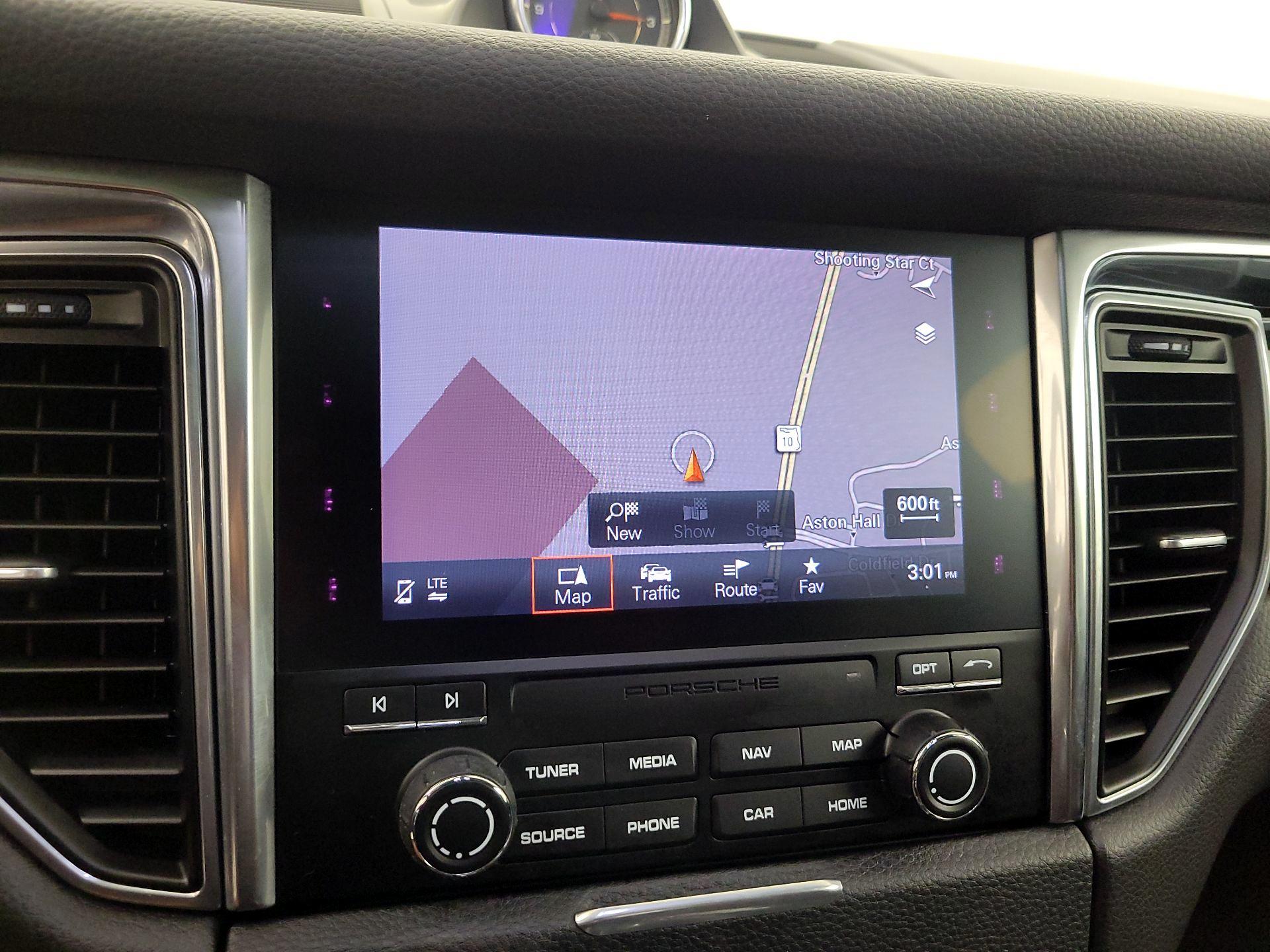 Thumbnail: 2018 Porsche Macan - 14