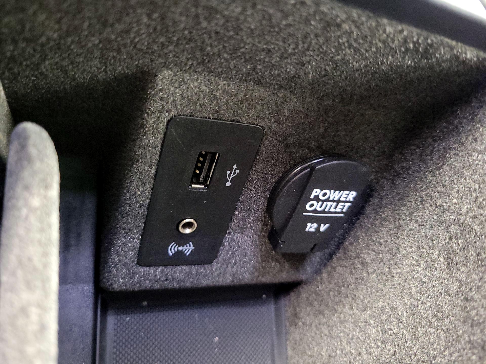 Thumbnail: 2018 Porsche Macan - 19