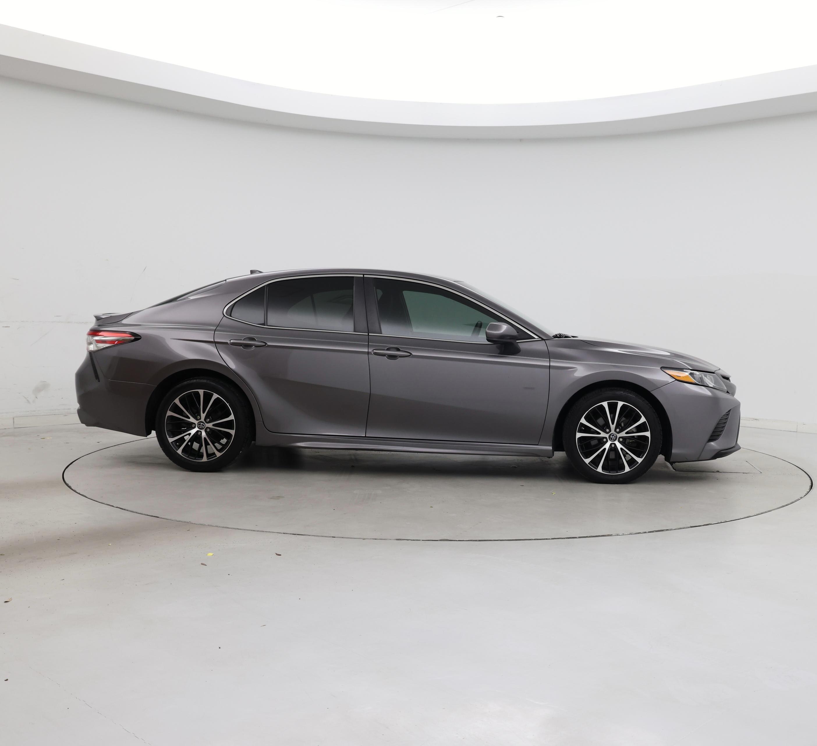Thumbnail: 2019 Toyota Camry - 7