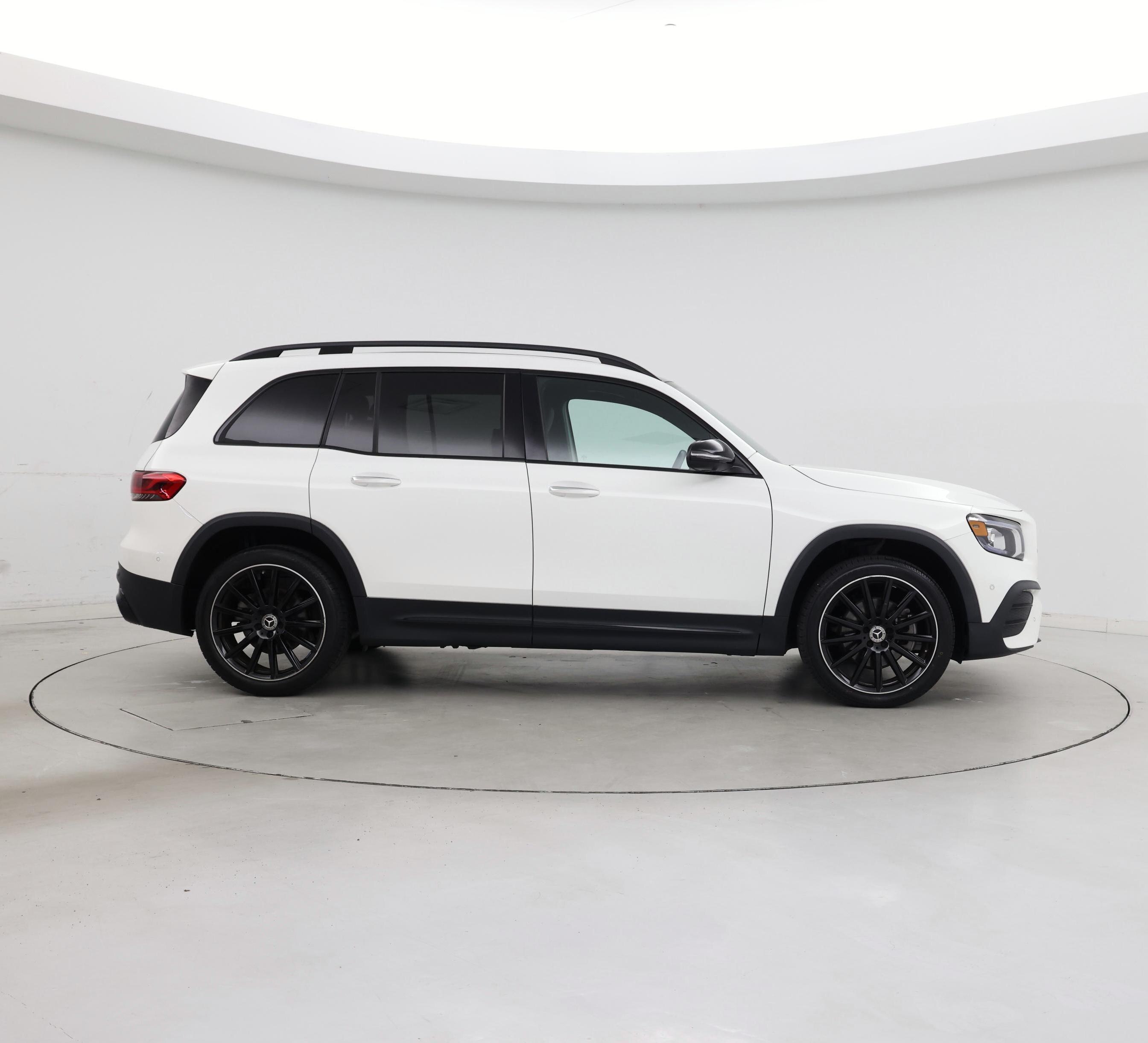 Thumbnail: 2023 Mercedes-Benz GLB - 7